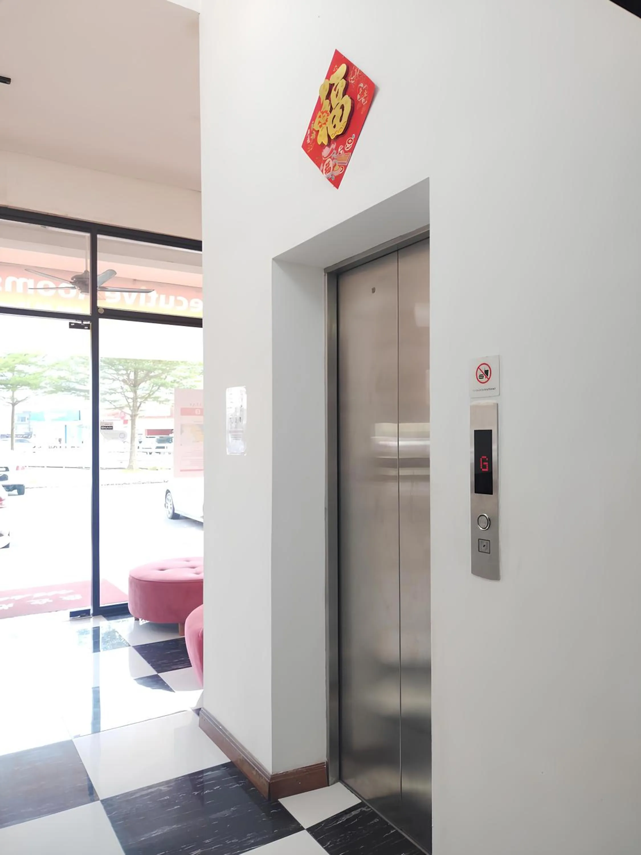 Lobby or reception in Natol Hotel