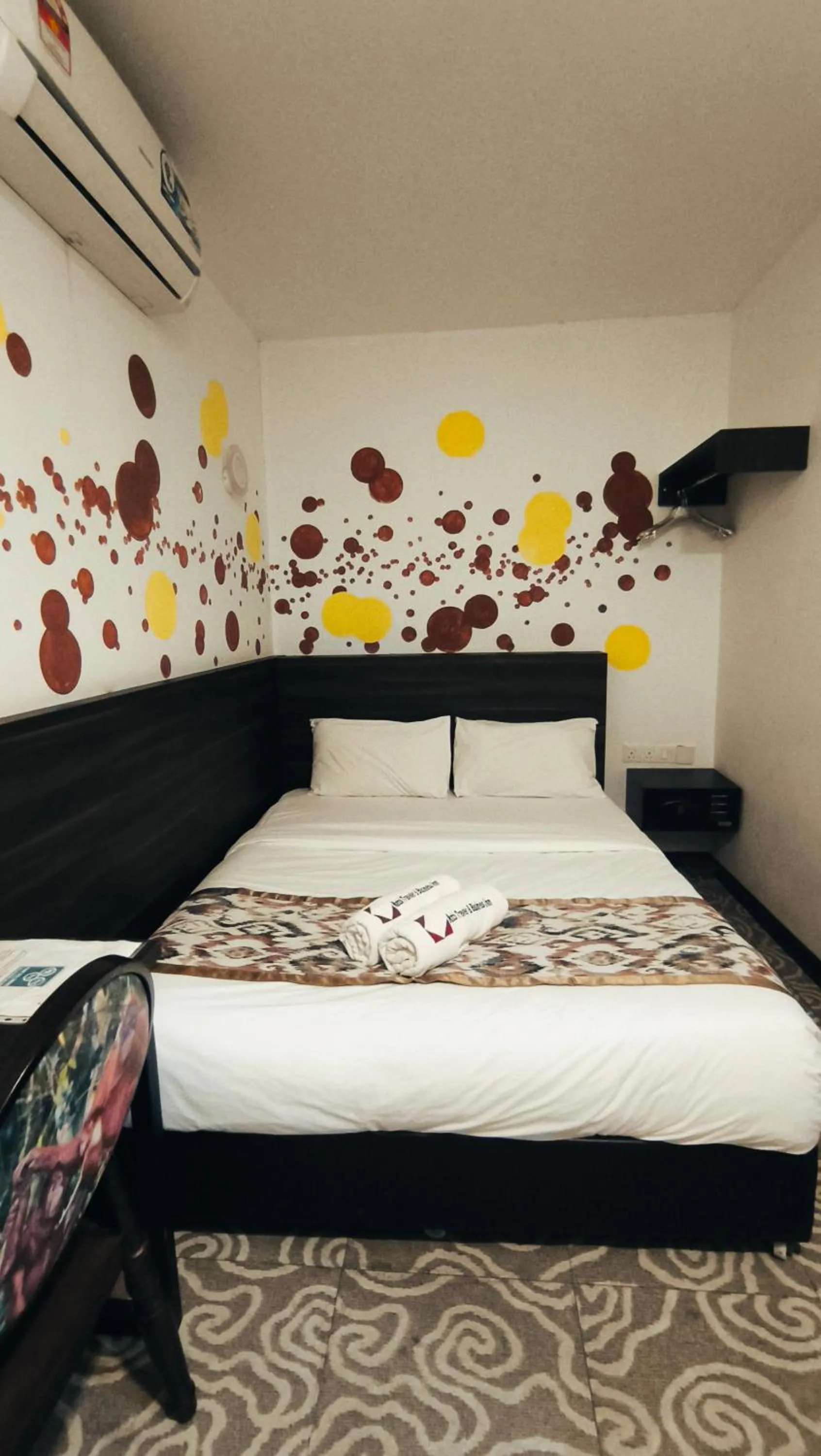 Bedroom, Bed in Natol Hotel