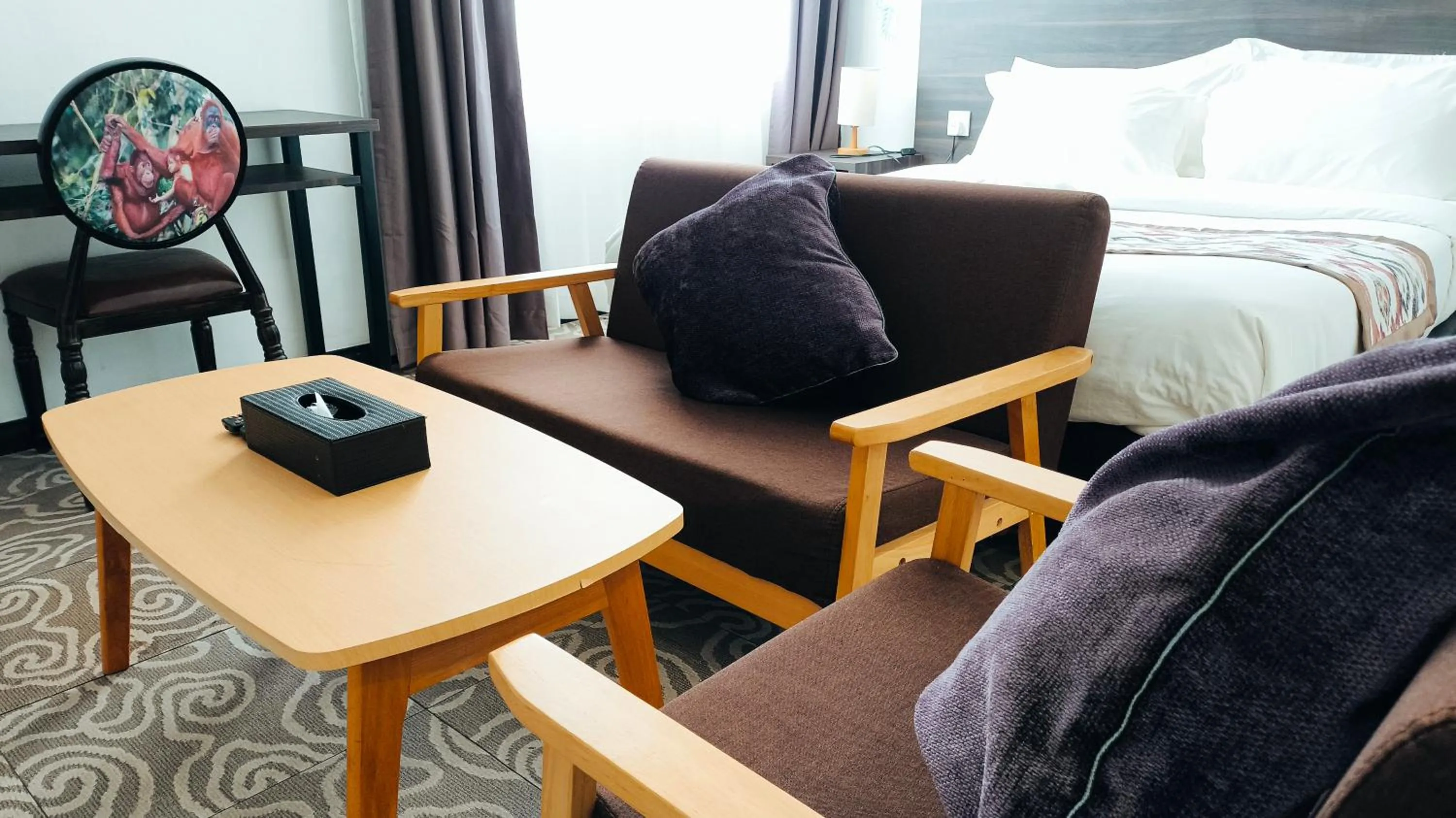 Seating area, Bed in Natol Hotel