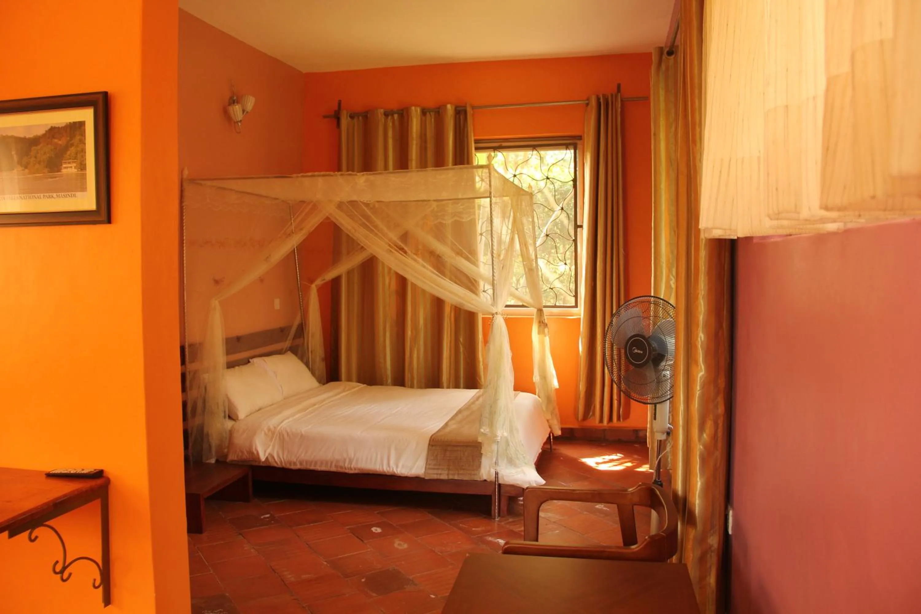 Photo of the whole room, Bed in Saltek Forest Cottages
