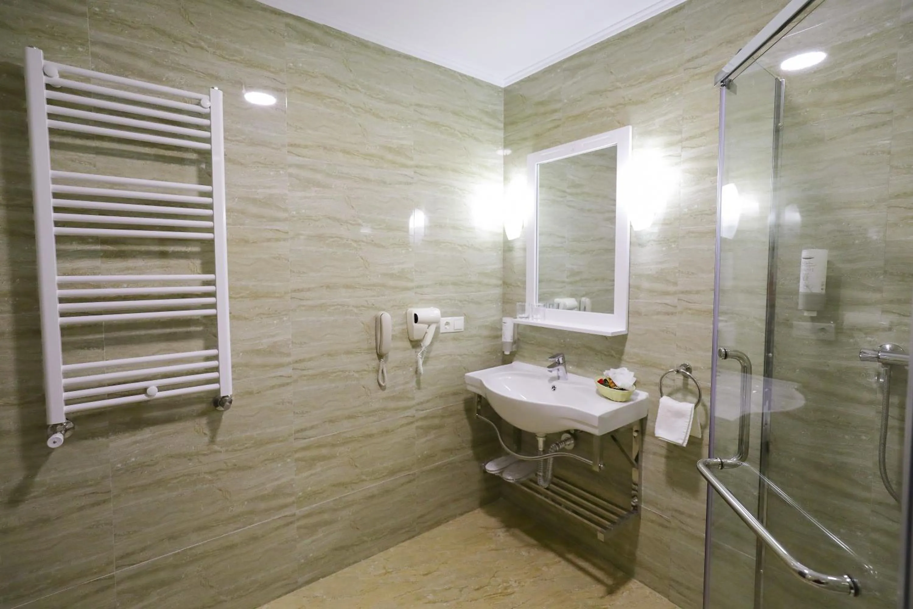 Bathroom in MELISS EVENTS