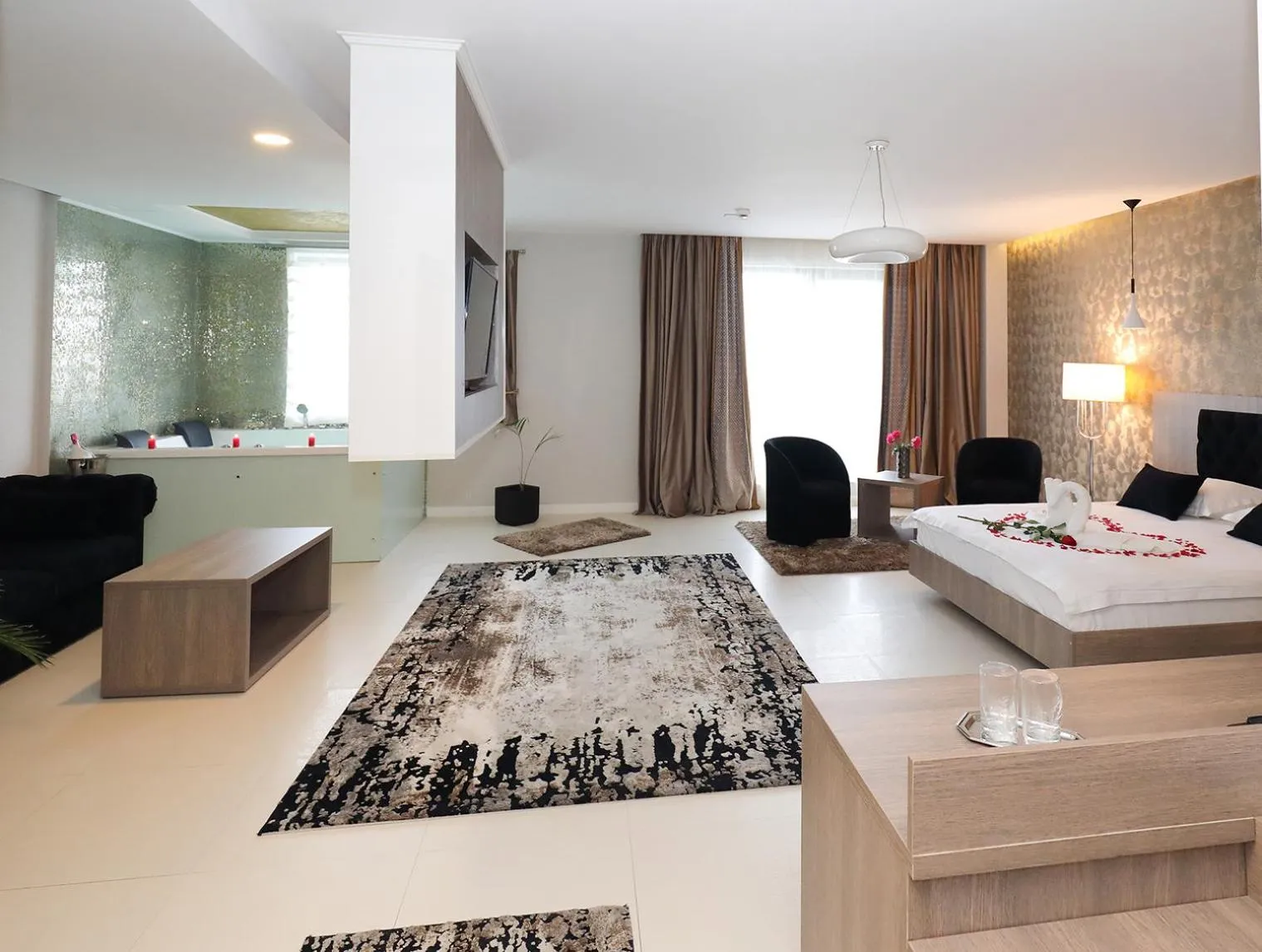 Photo of the whole room, Bed in MELISS EVENTS