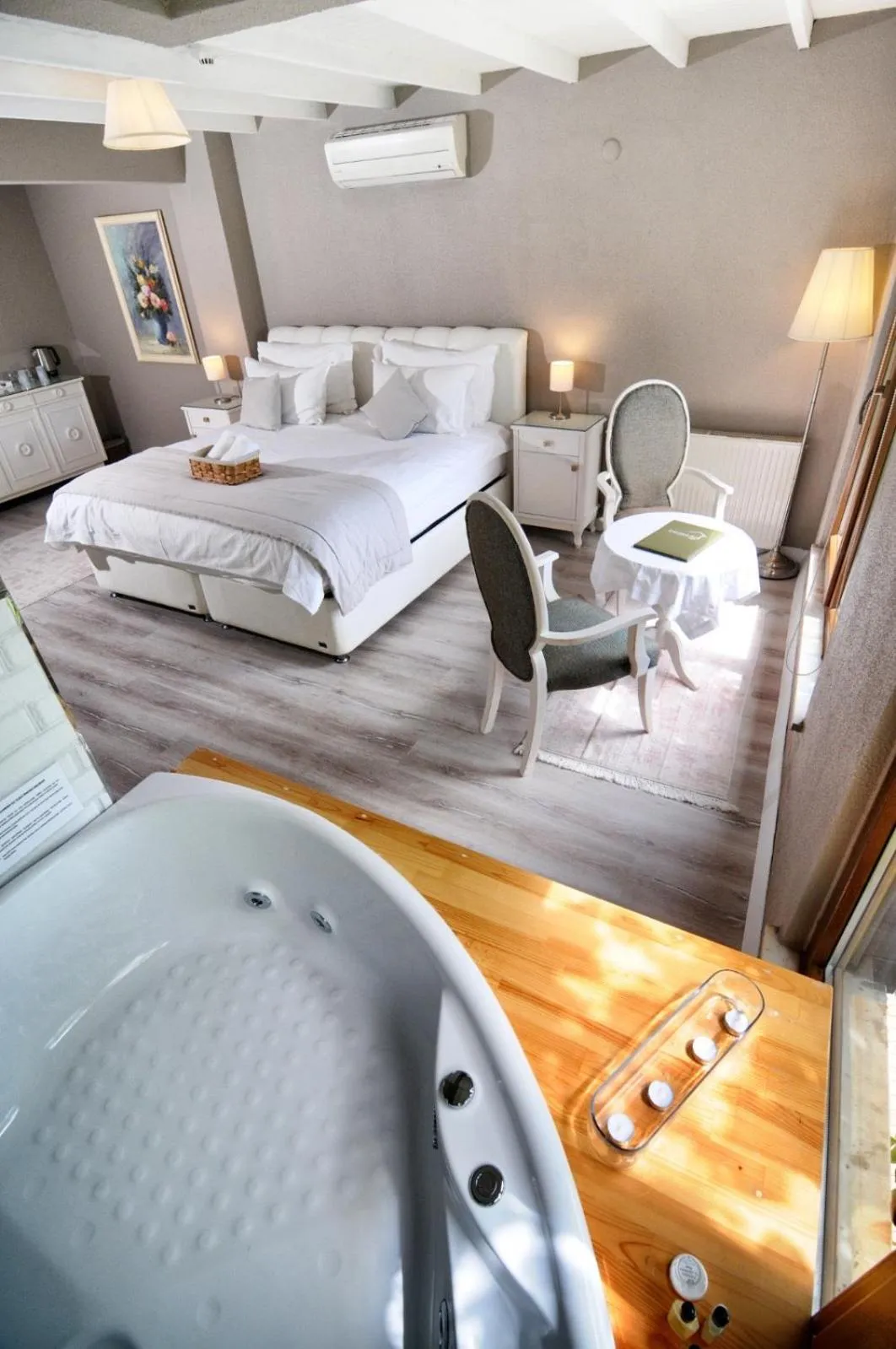 Hot Tub, Bed in Beyaz Ev Agva - Adult only +15