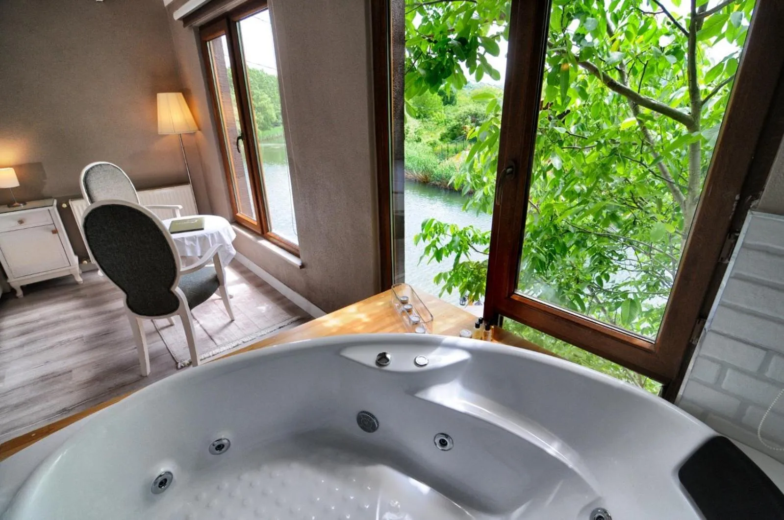 Hot Tub in Beyaz Ev Agva - Adult only +15