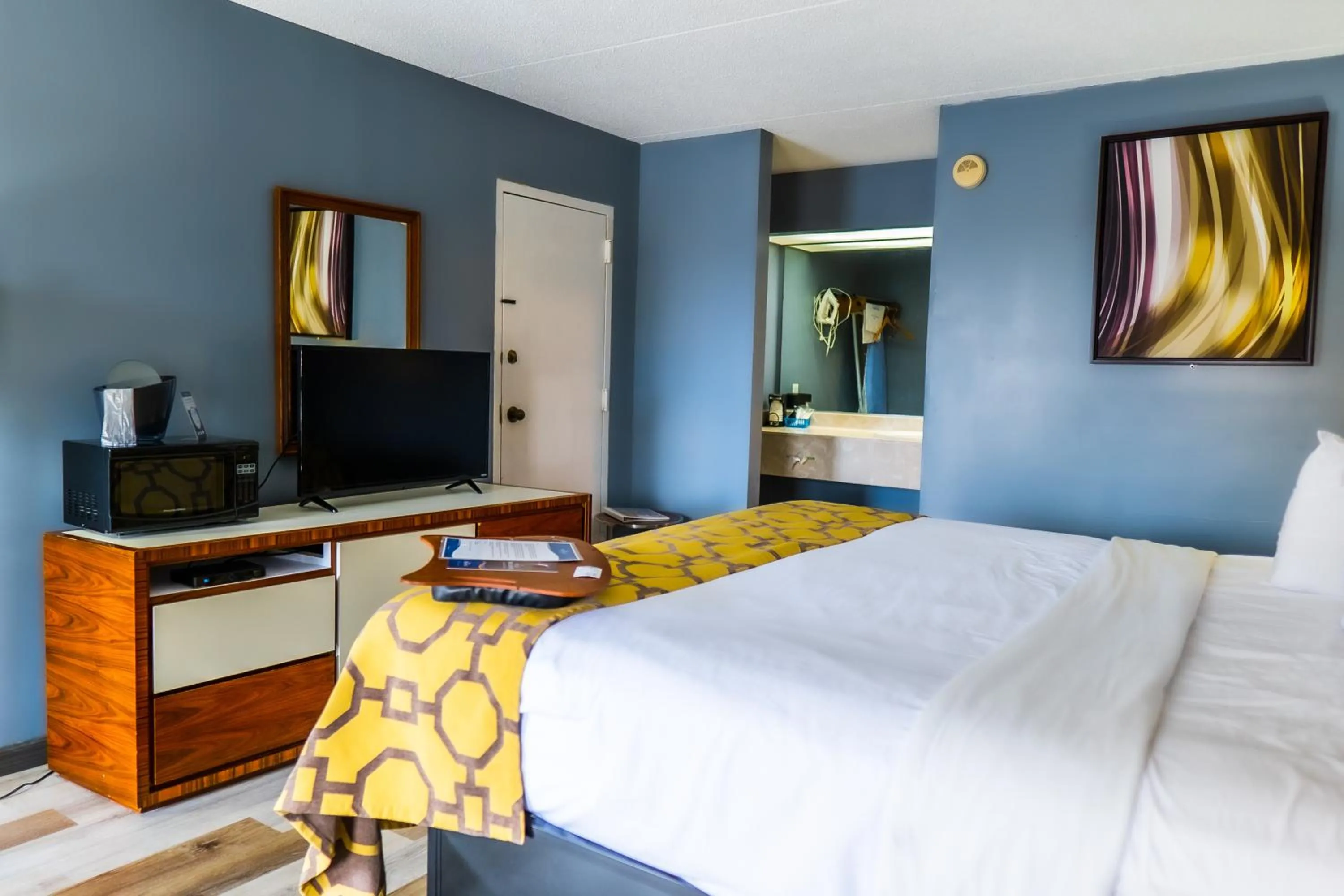 Bed in Baymont by Wyndham London KY