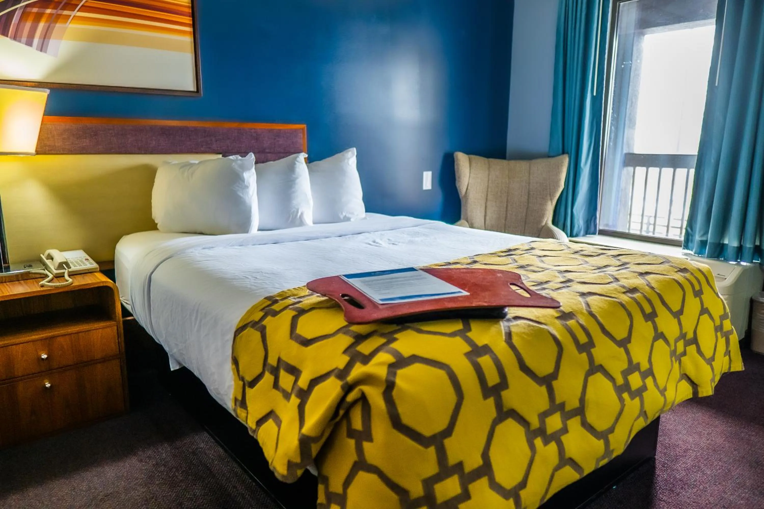 Bed in Baymont by Wyndham London KY