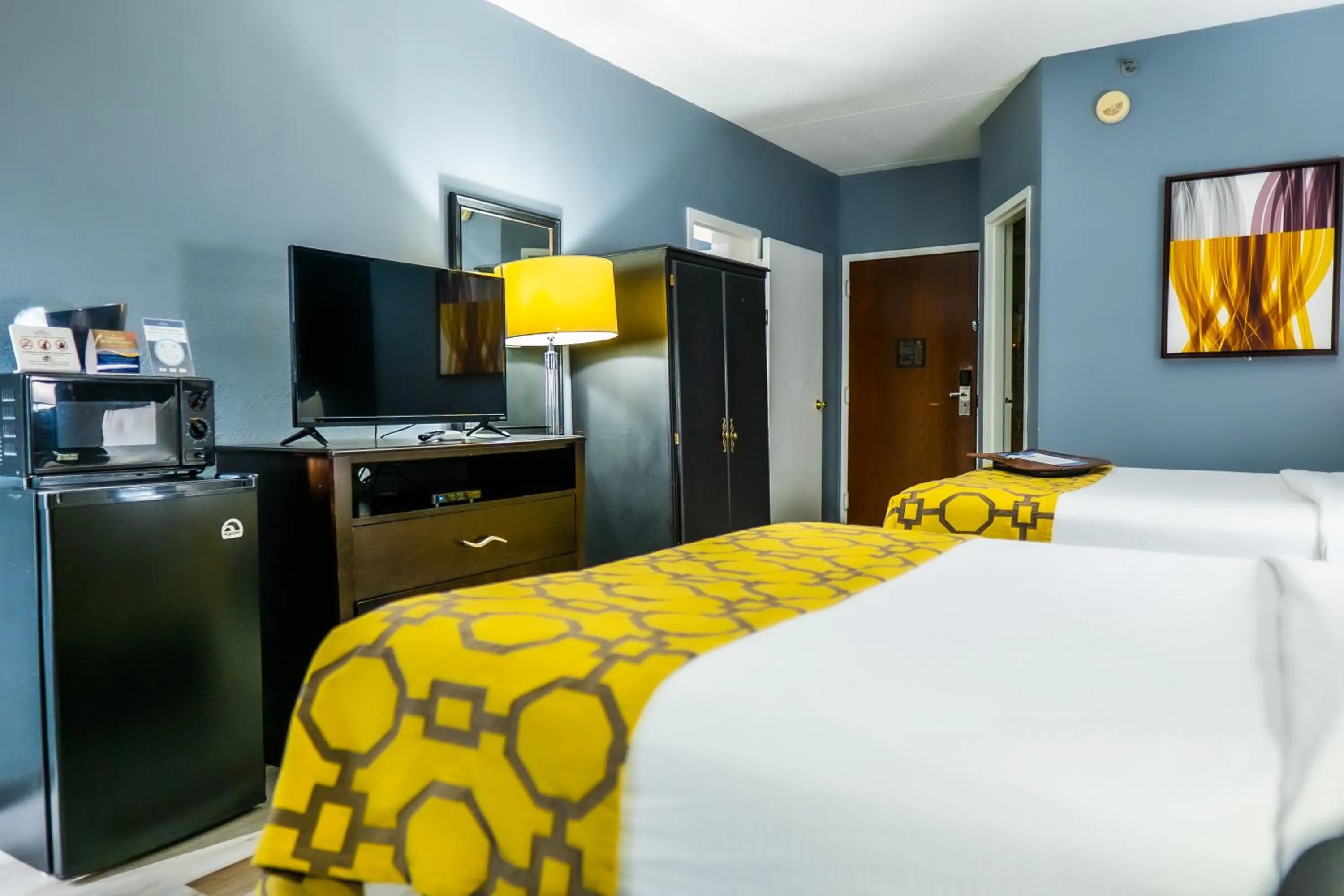 Bed in Baymont by Wyndham London KY