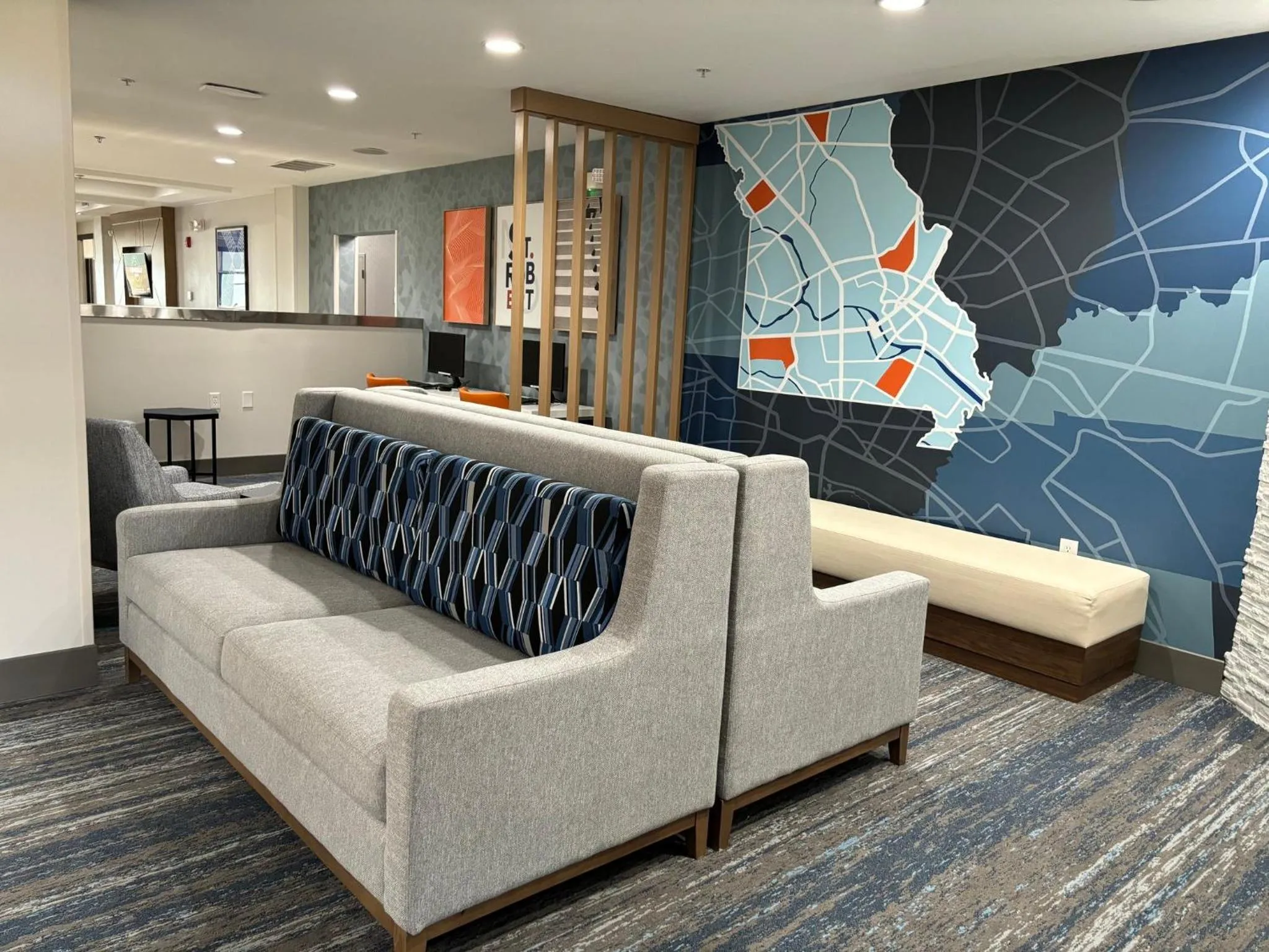 Property building in Holiday Inn Express Hotel and Suites Saint Robert by IHG