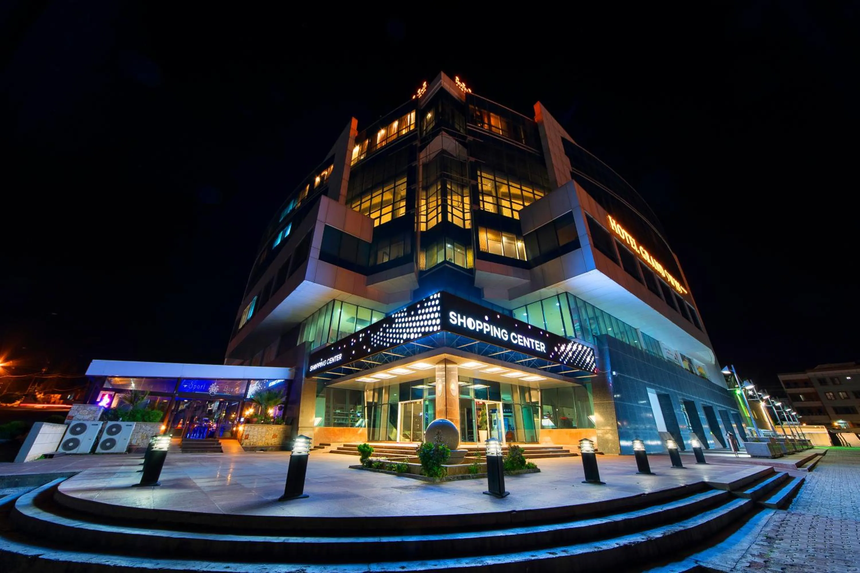 Property building in Hotel Grand Swiss