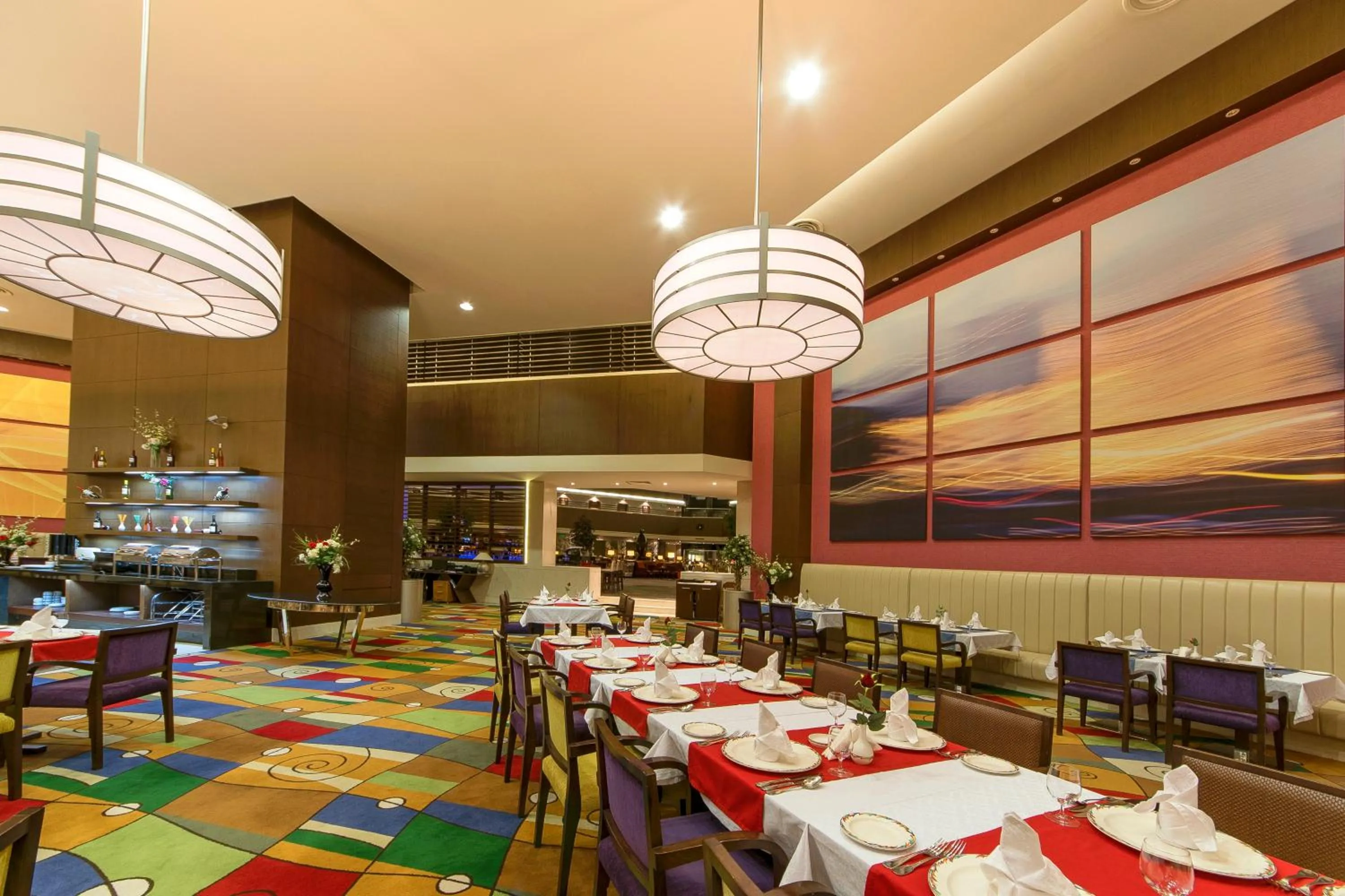 Restaurant/places to eat in Hotel Grand Swiss
