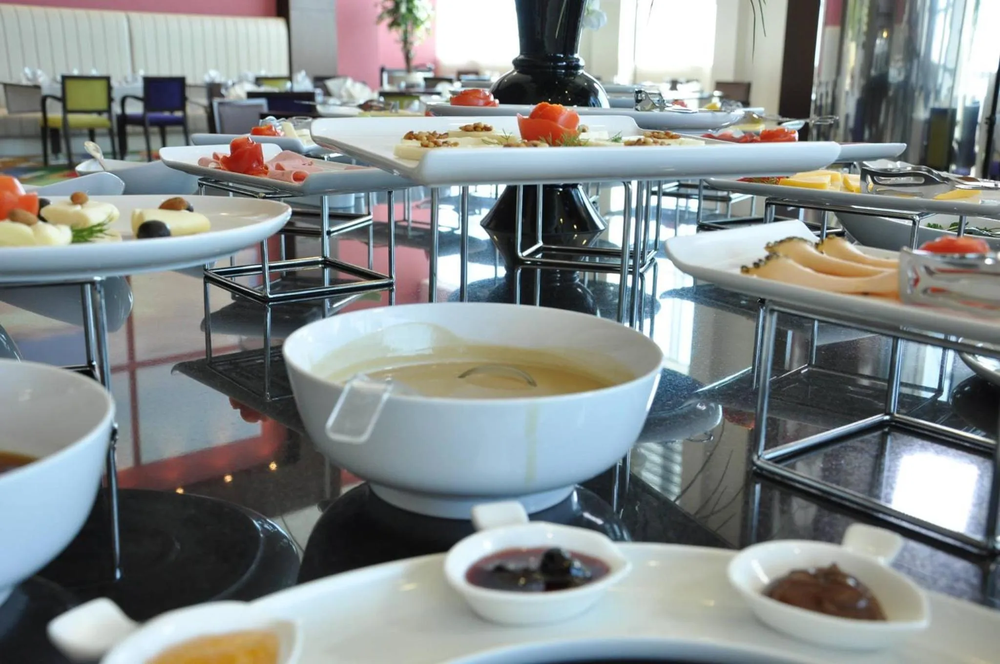 Buffet breakfast in Hotel Grand Swiss