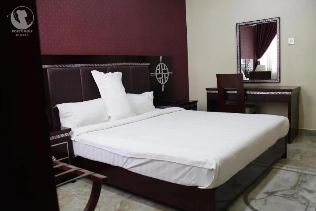 Large Single Room - single occupancy in Porto Golf Hotels