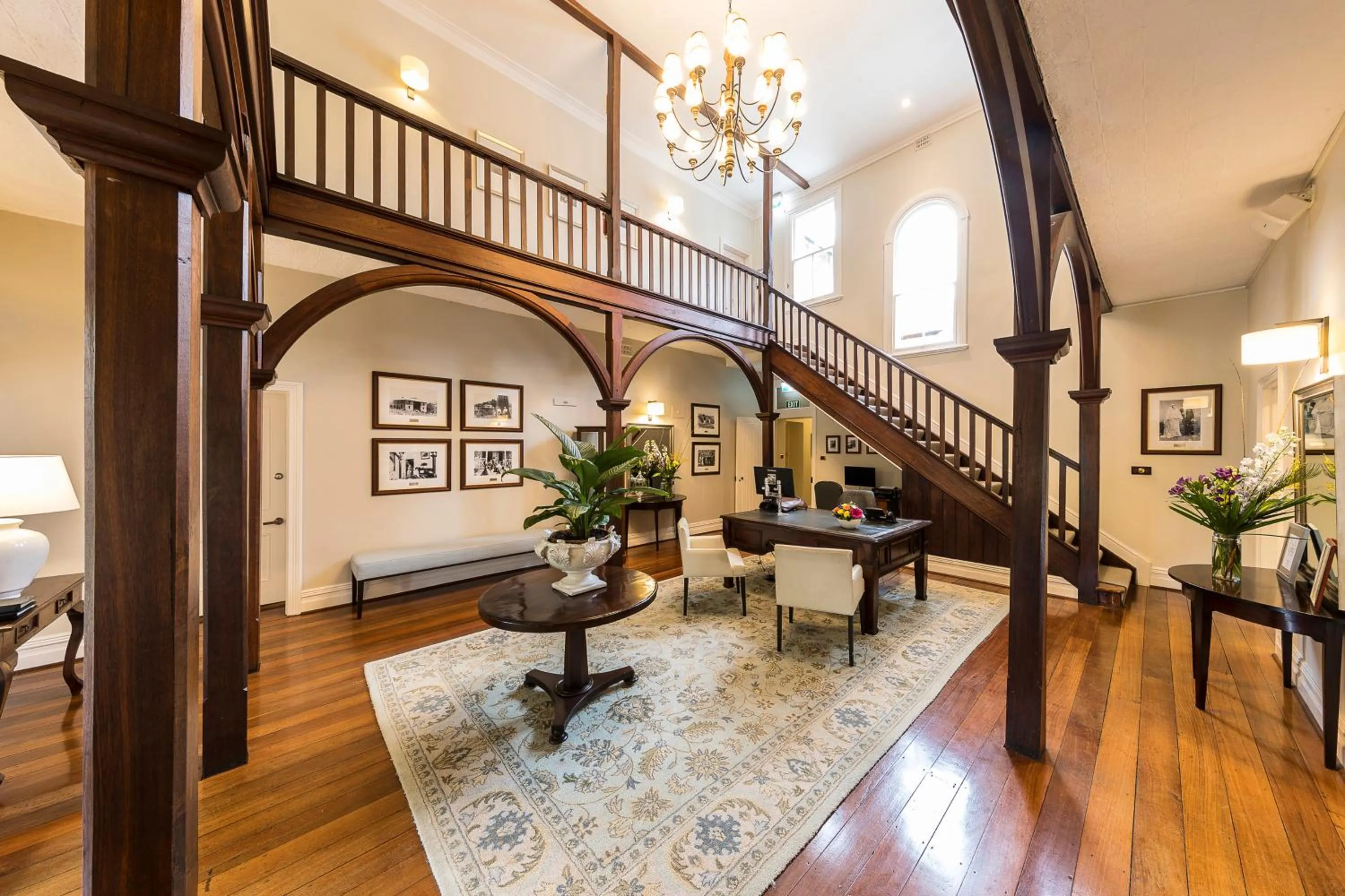 Lobby or reception in Grand Mercure Basildene Manor