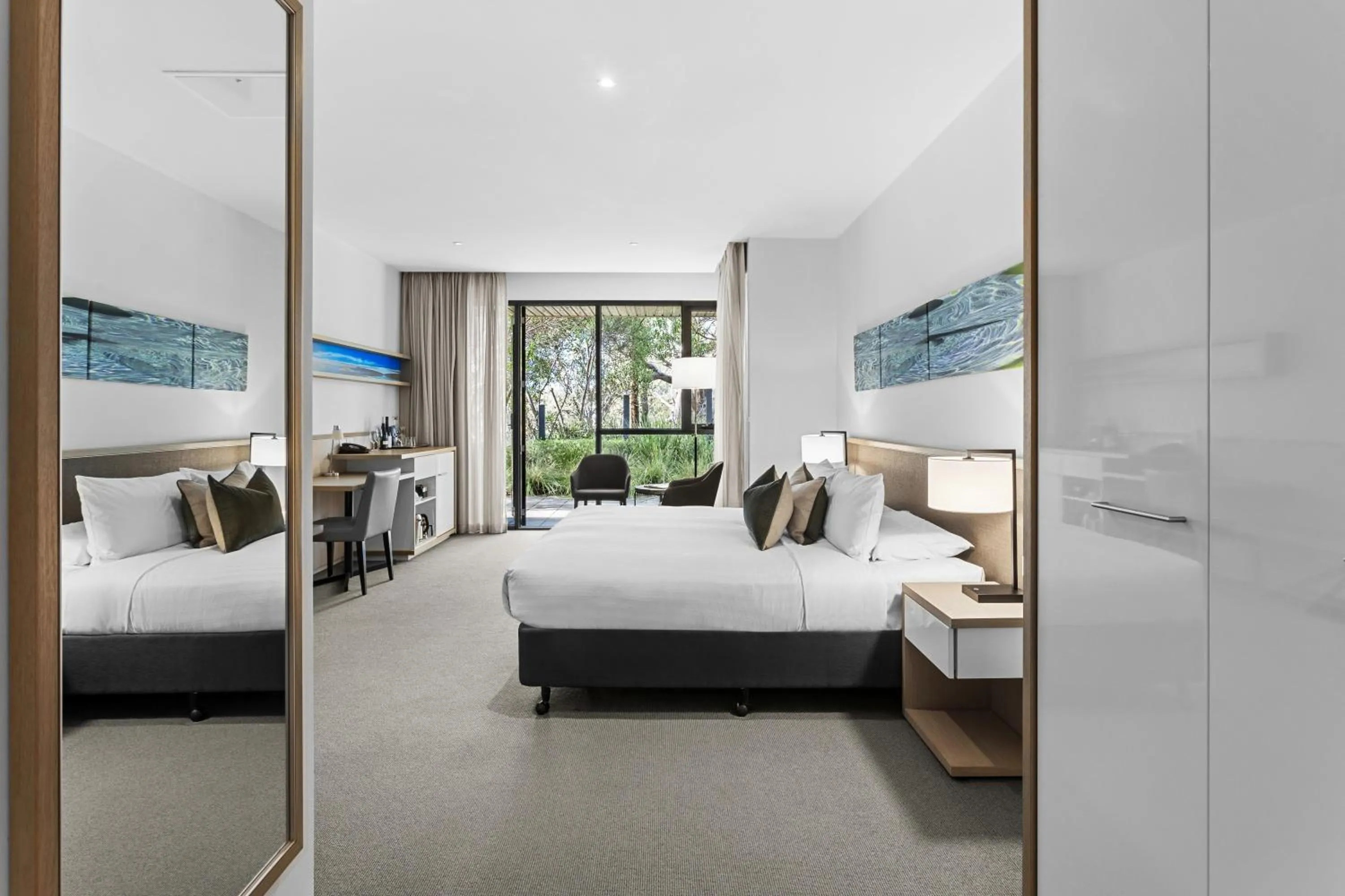 Bed in Quarters at Flinders Hotel