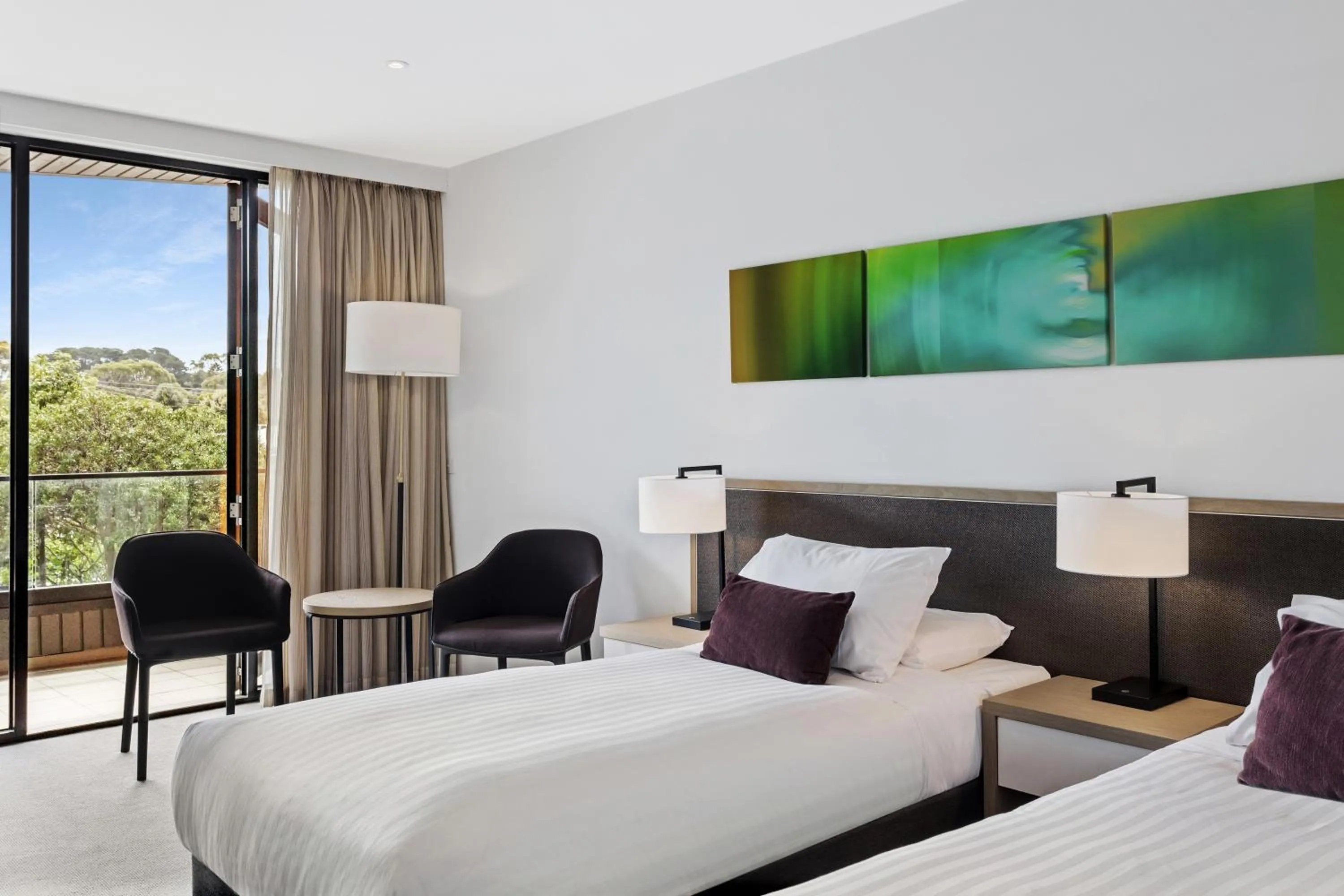 Bed in Quarters at Flinders Hotel