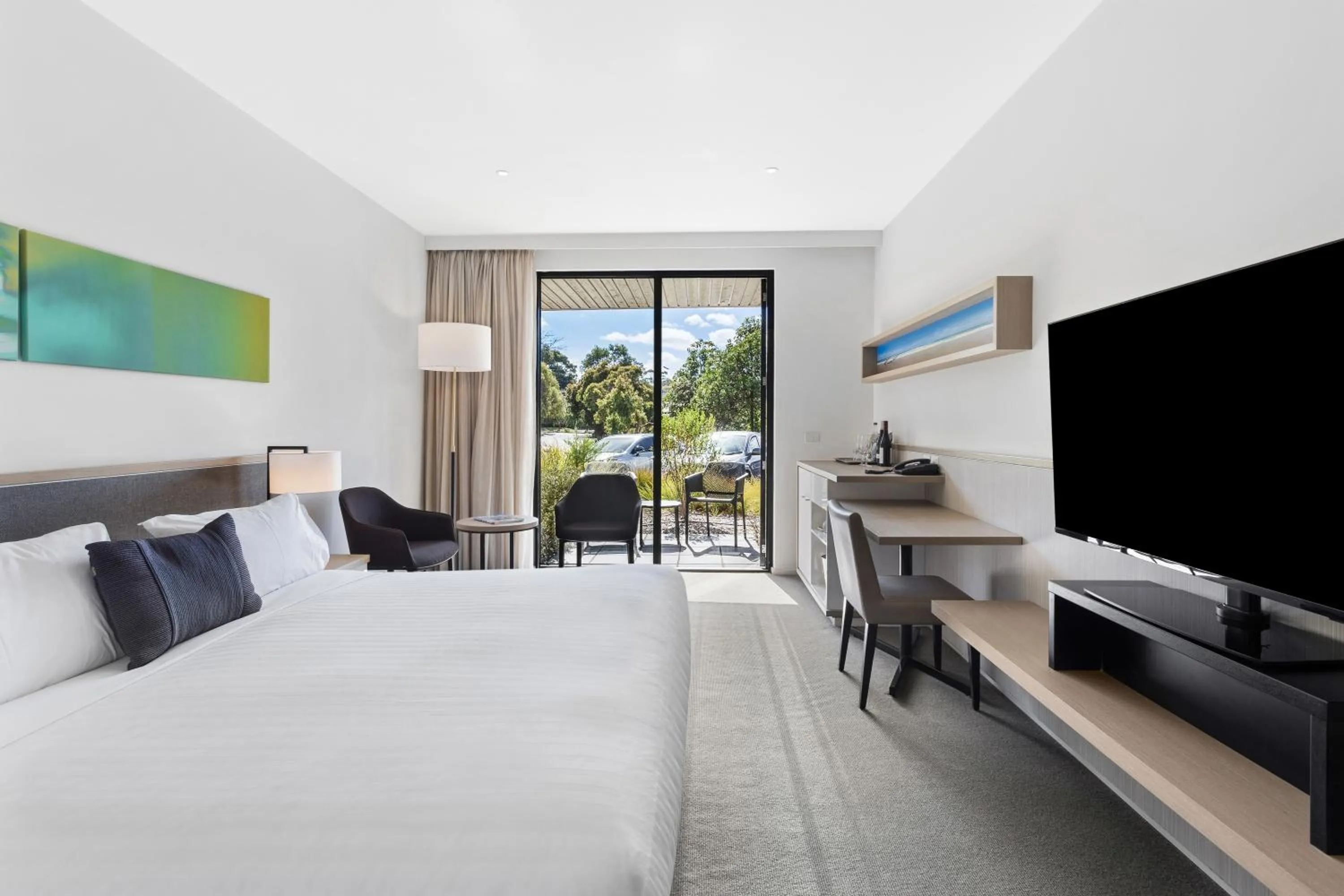 Bed in Quarters at Flinders Hotel