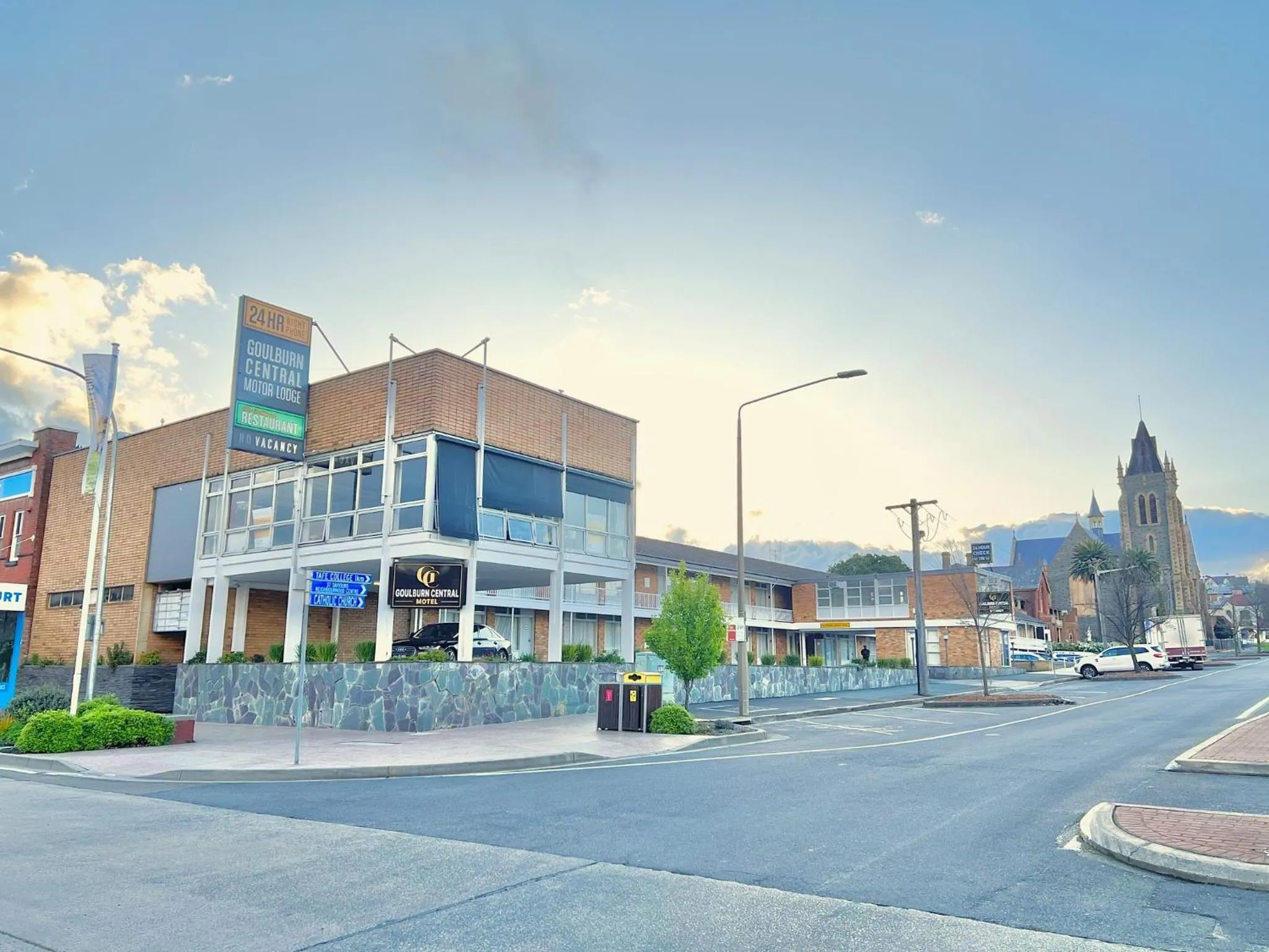 Property building in Goulburn Central Motel
