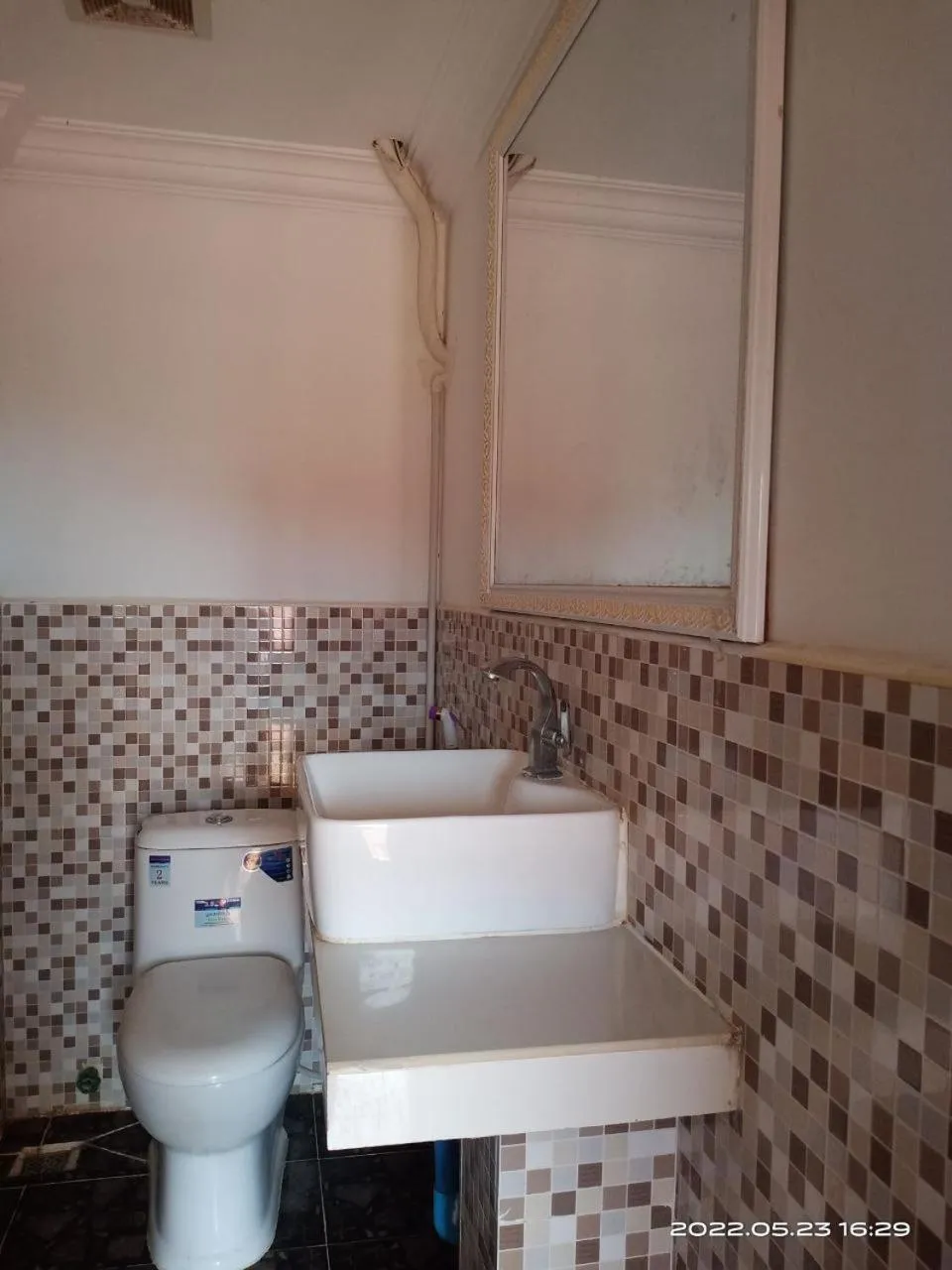 Silver Dolphin Guesthouse & Restaurant