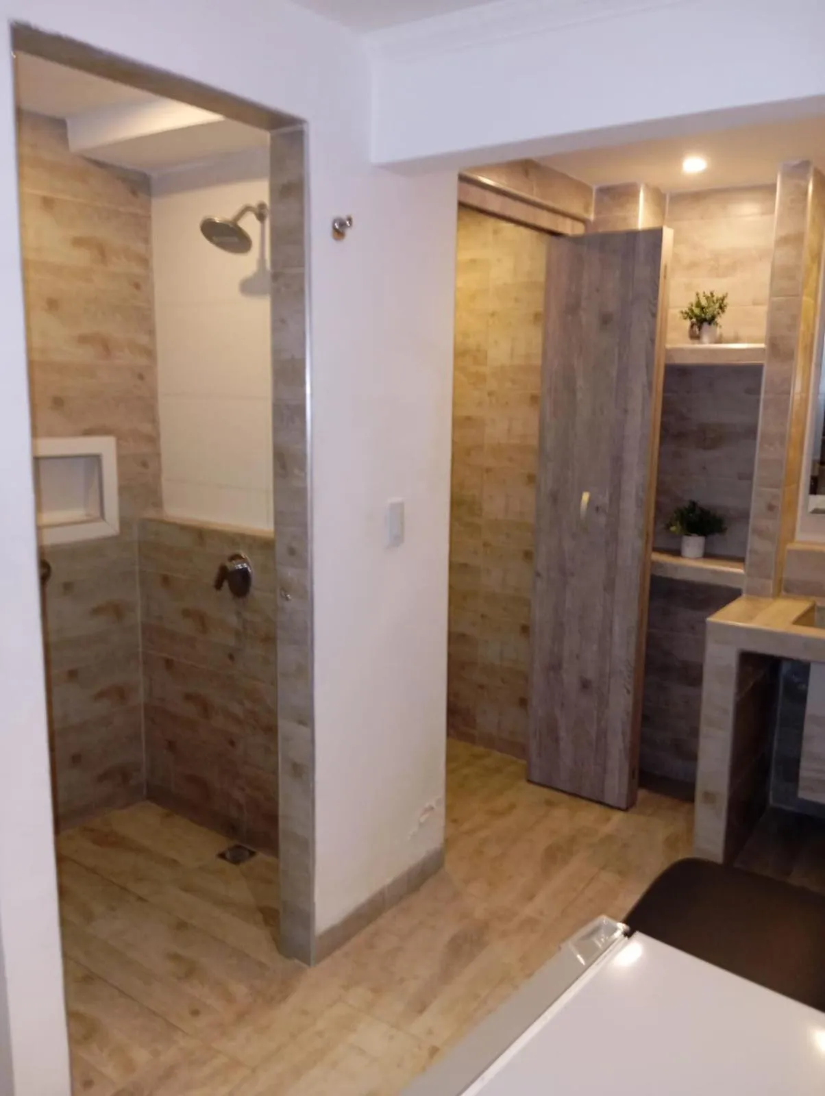 Shower in Hotel Plaza Norte Cali