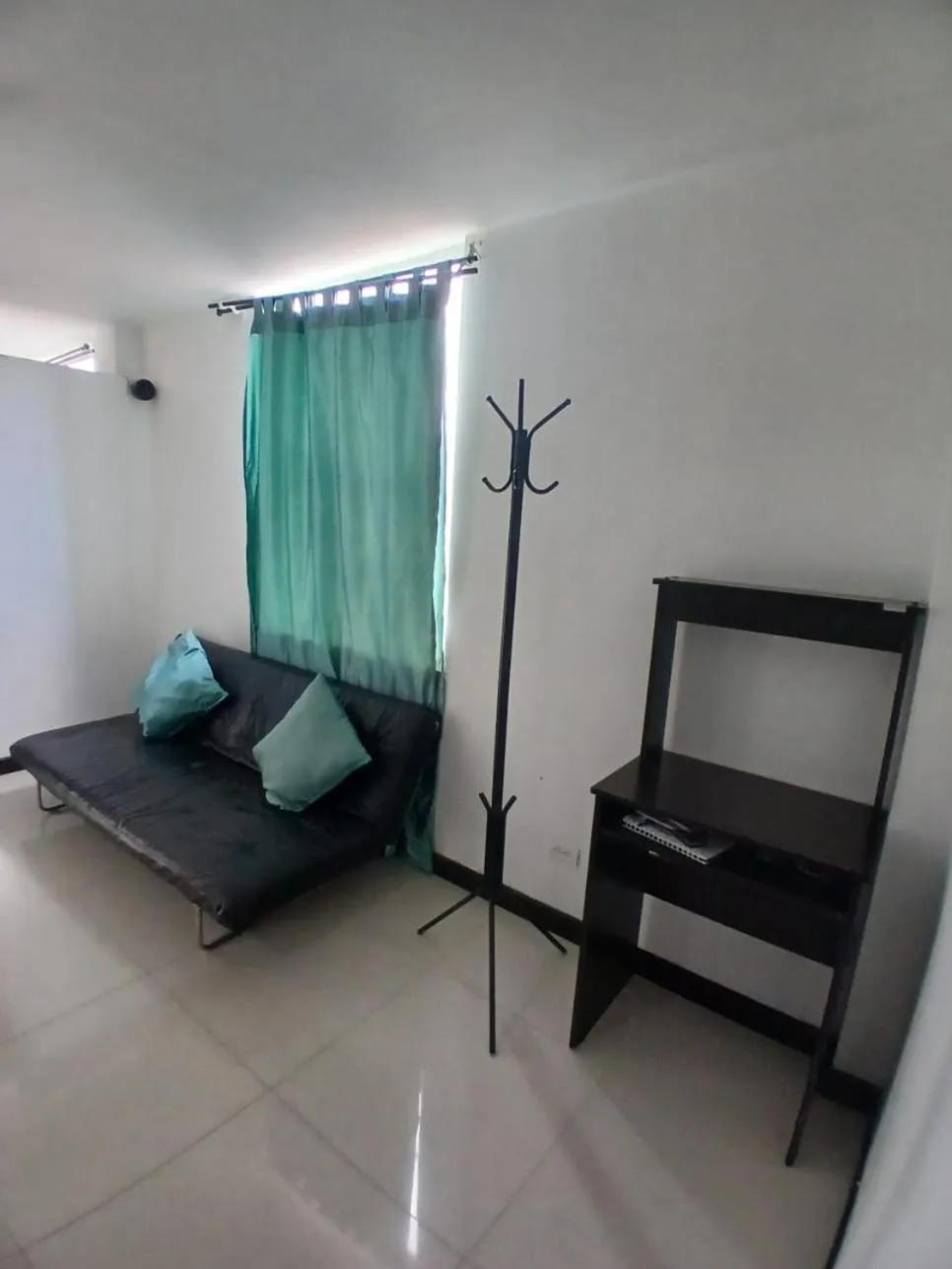 Living room, Bed in Hotel Plaza Norte Cali