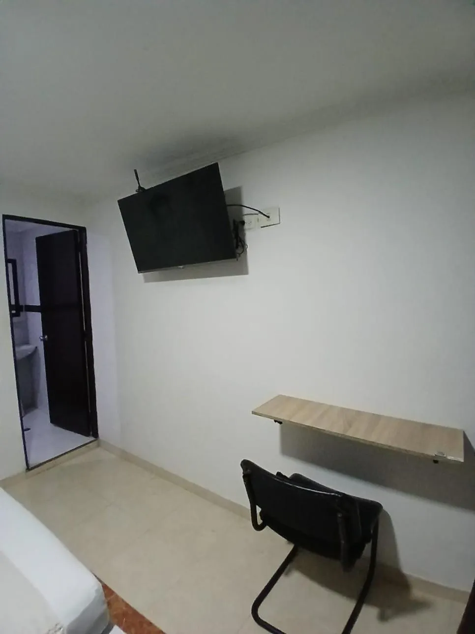 TV and multimedia in Hotel Plaza Norte Cali