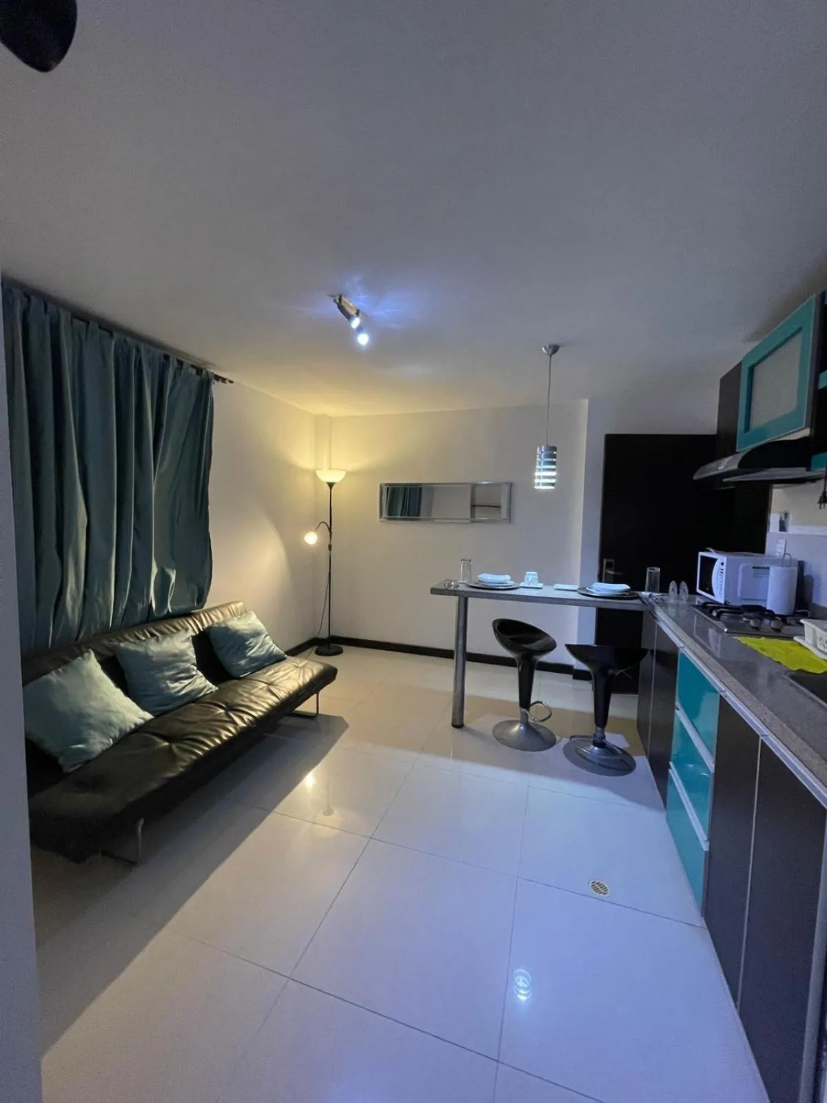 Kitchen or kitchenette in Hotel Plaza Norte Cali