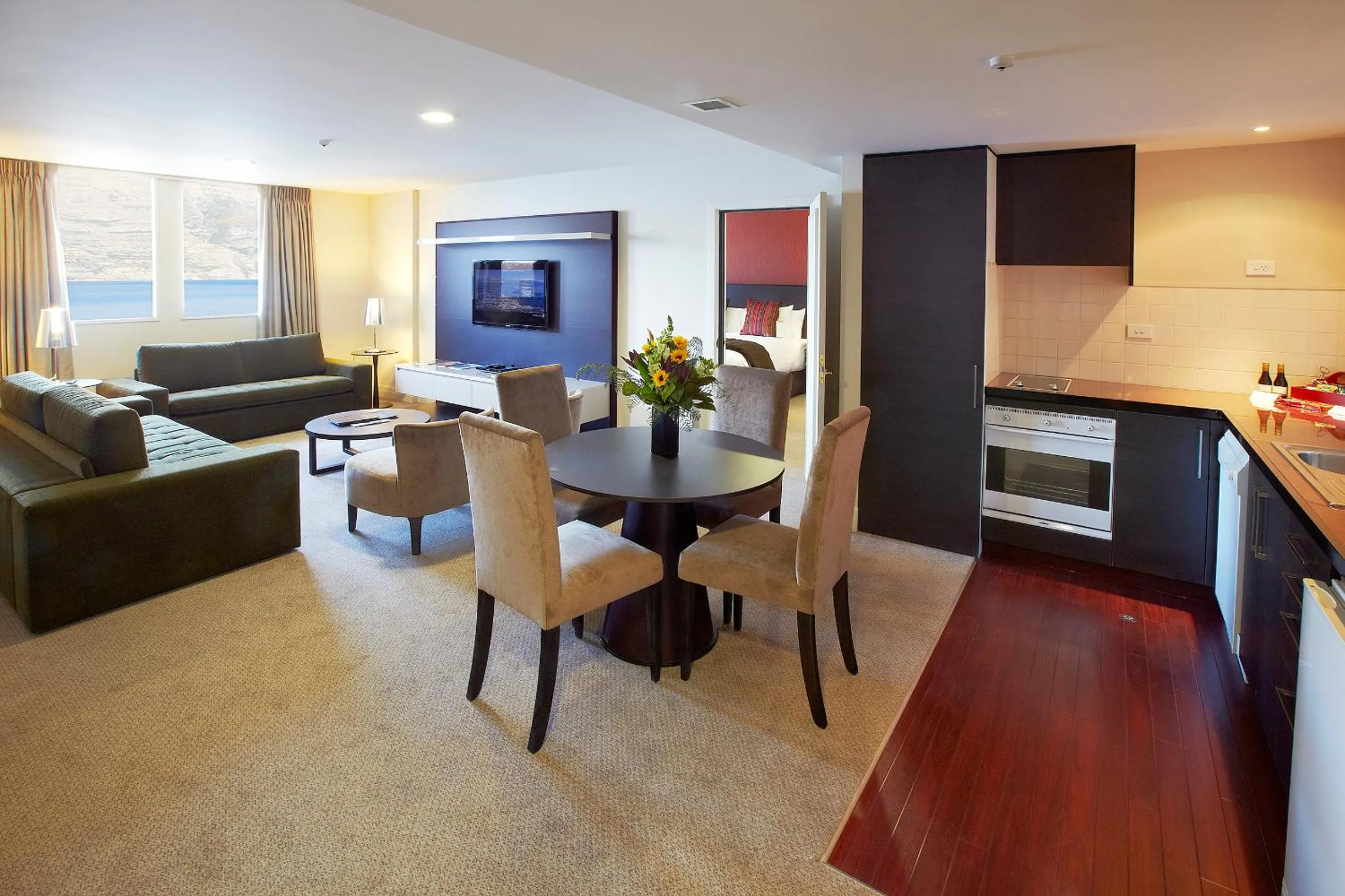 Kitchen or kitchenette in Rendezvous Heritage Hotel Queenstown