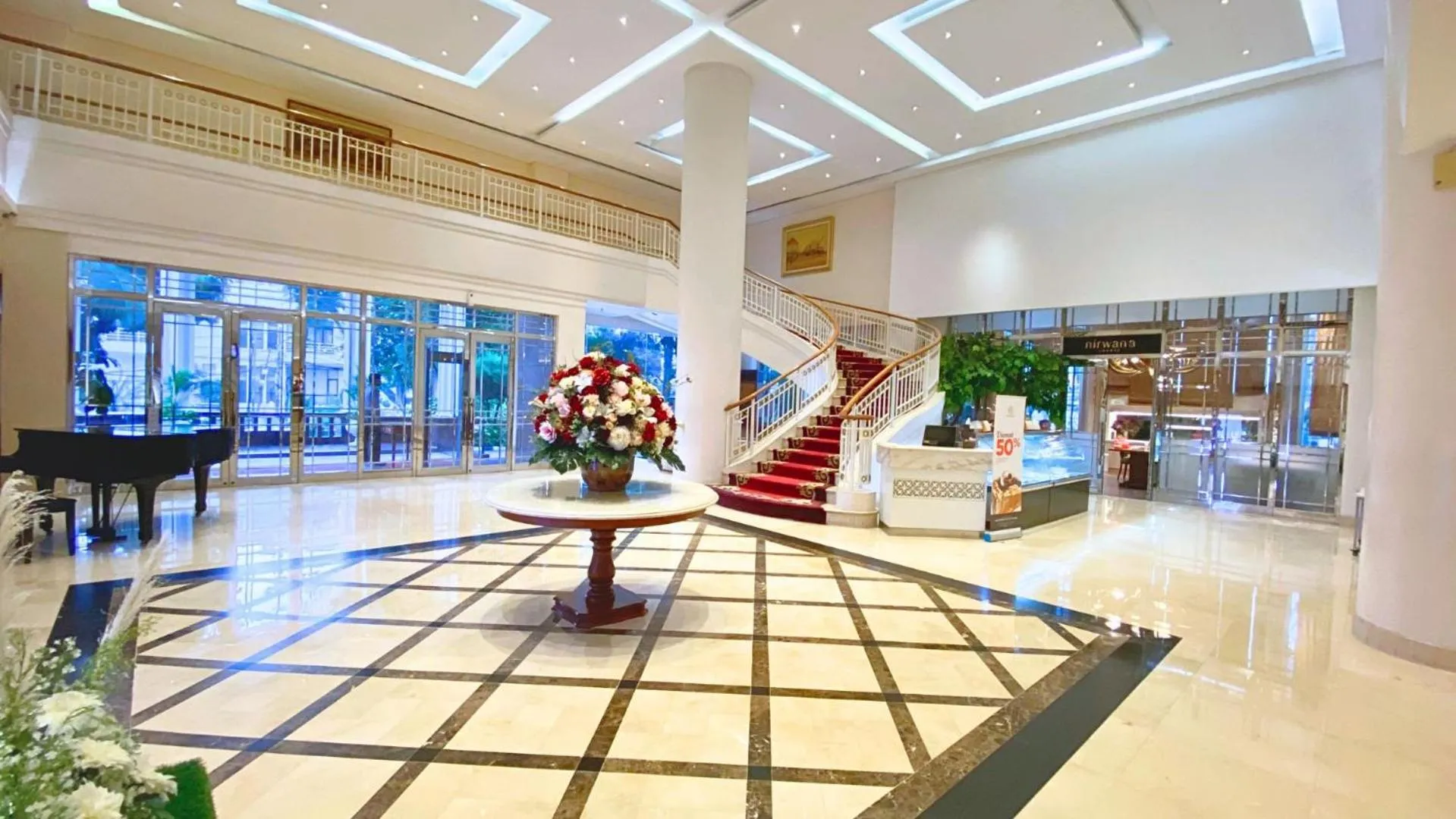 Lobby or reception in Ambhara Hotel