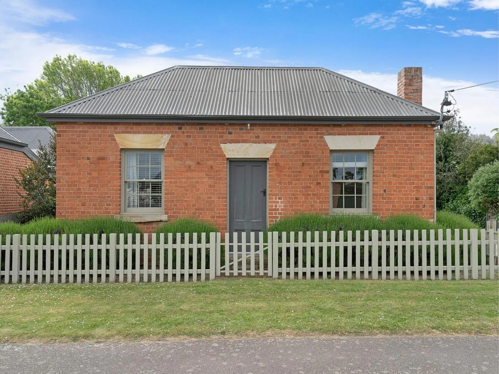 Property building in The Red Feather Inn