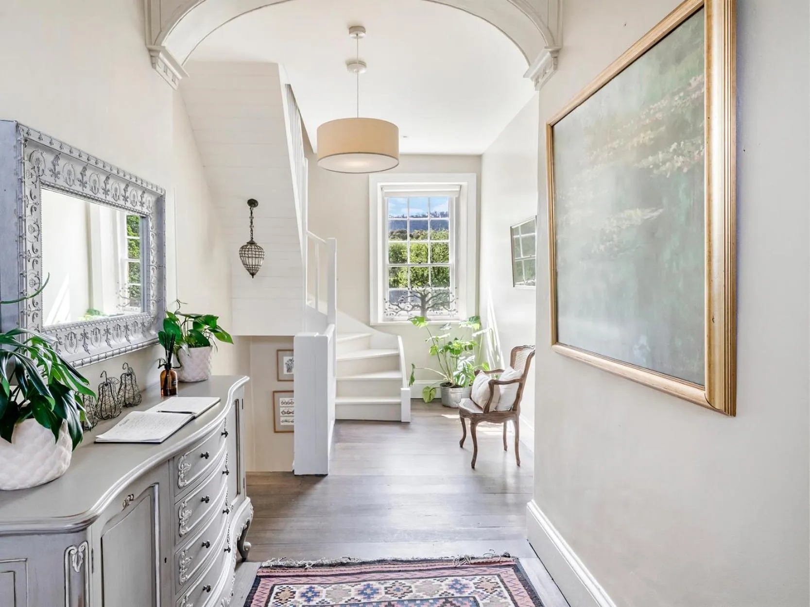 Lobby or reception in The Red Feather Inn