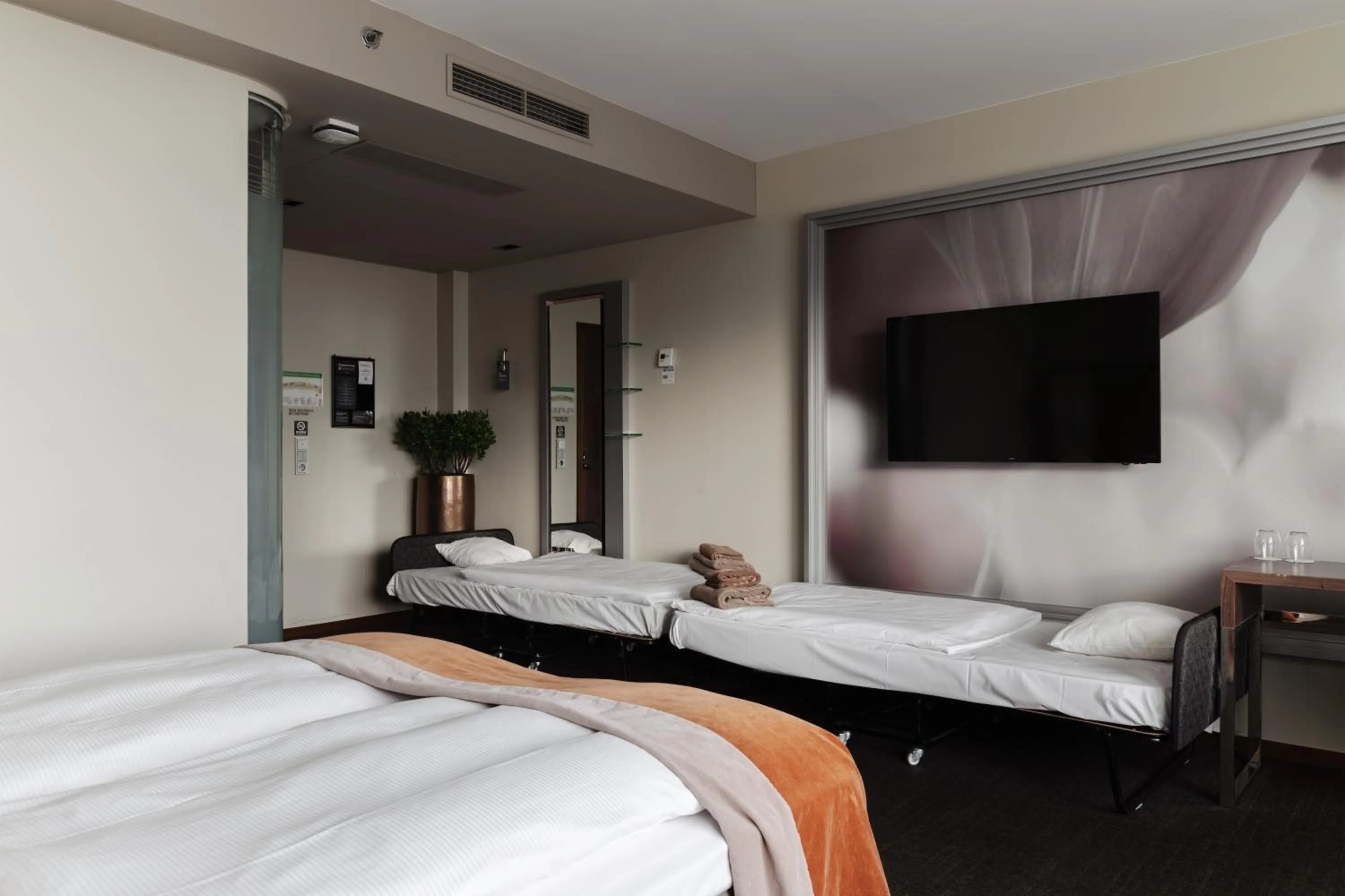 Bedroom, Bed in Clarion Hotel Arlanda Airport Terminal