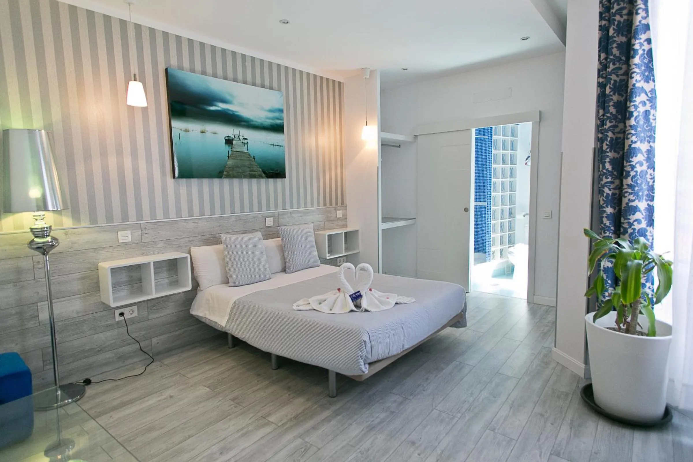 Bed in Hostal Main Street Madrid