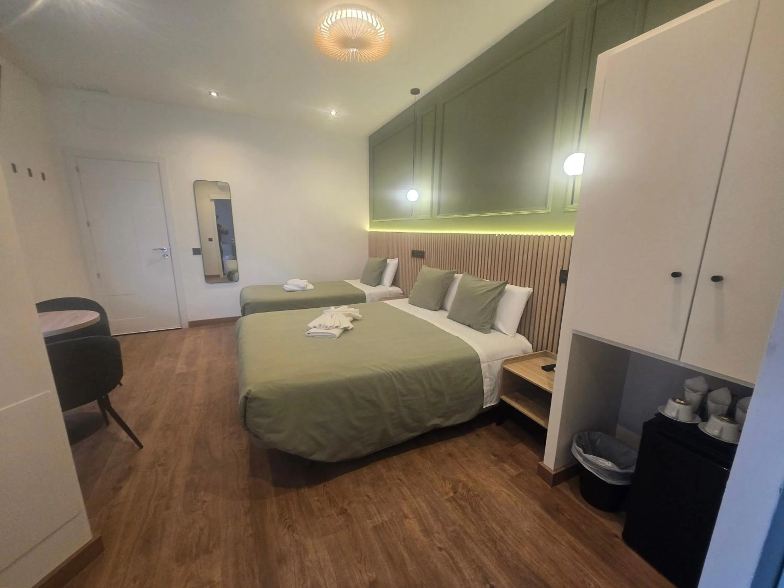 Photo of the whole room, Bed in Hostal Main Street Madrid