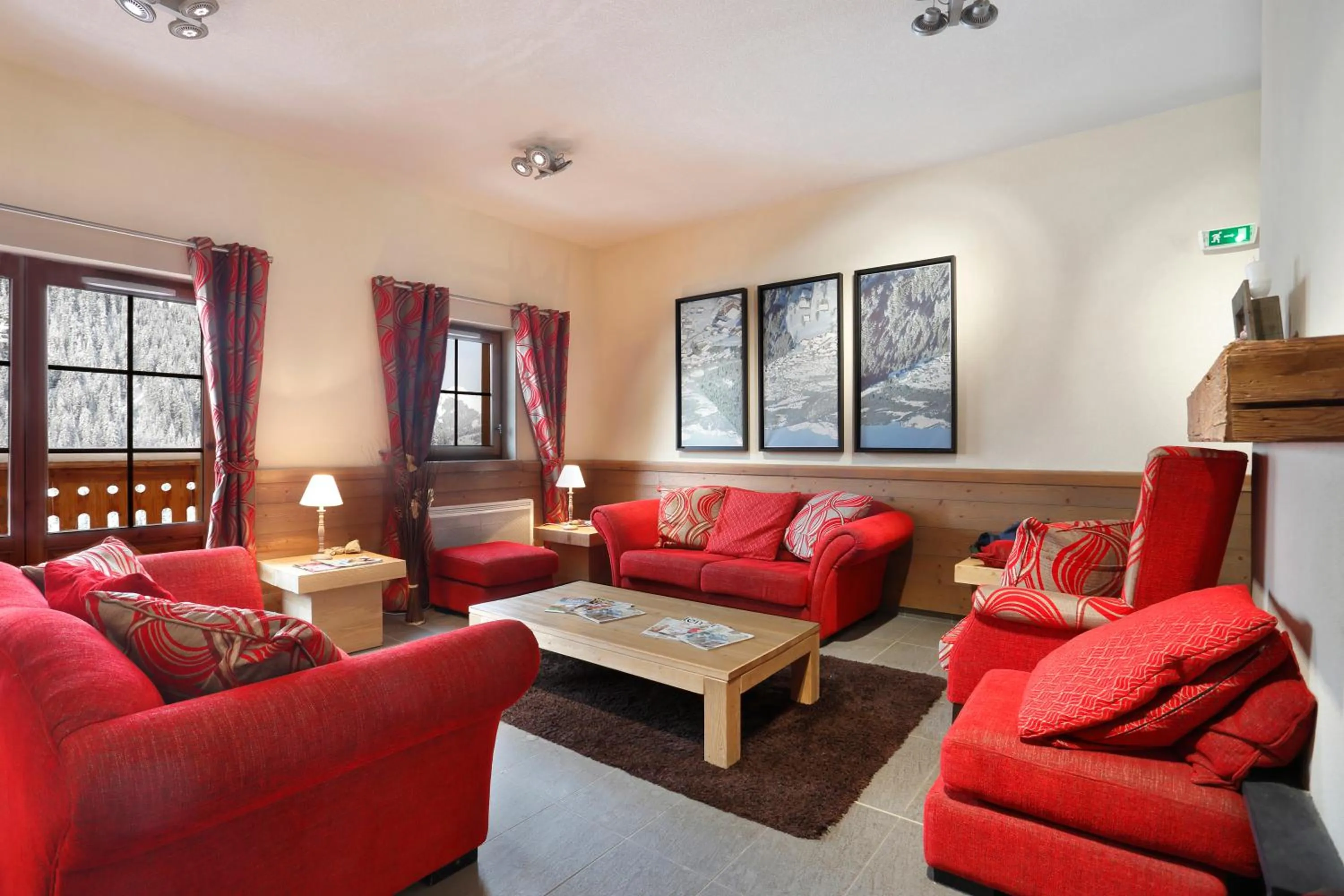 Lobby or reception in Résidence Néméa Le Grand Lodge