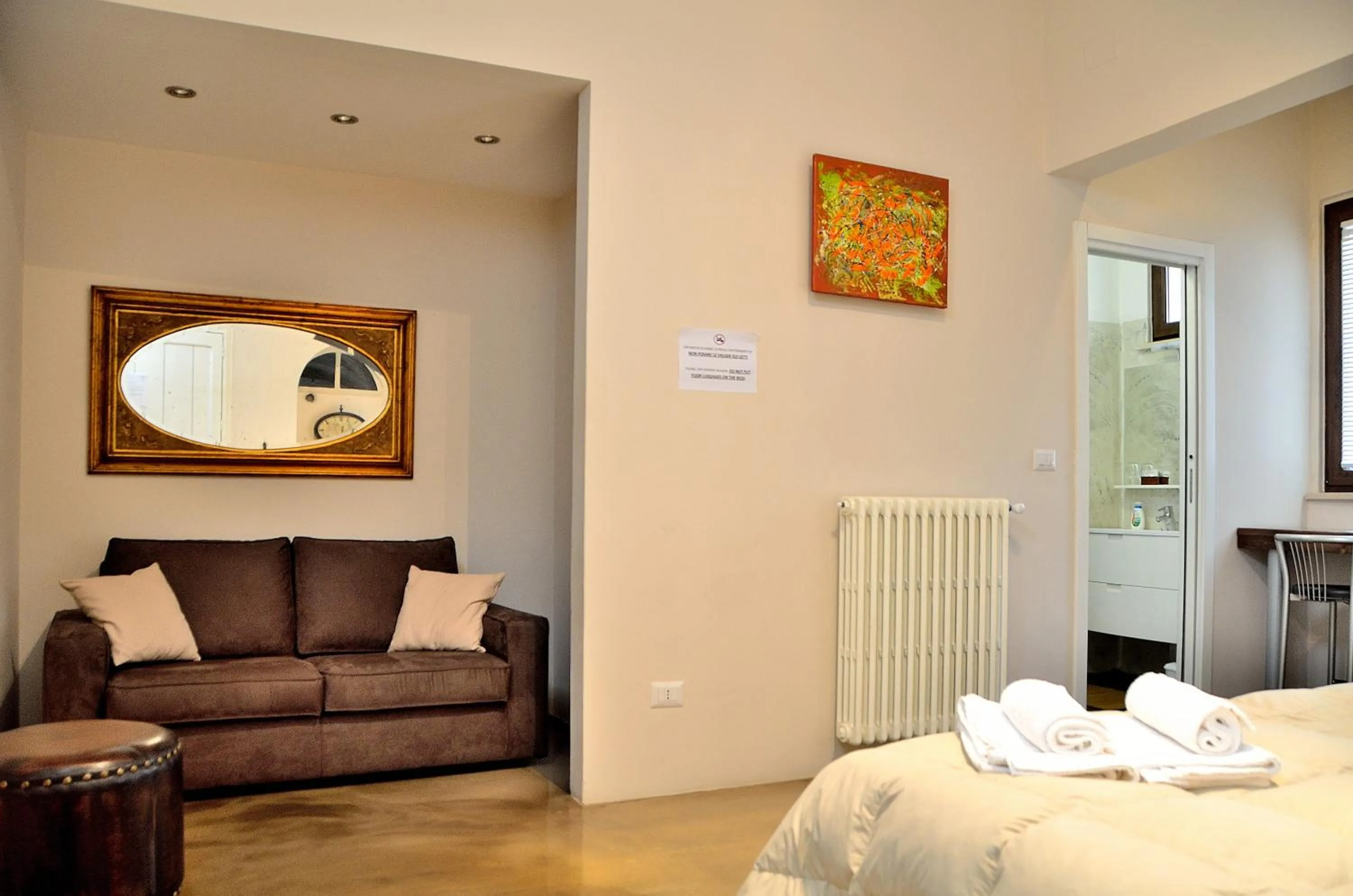 Photo of the whole room in Azzurretta Guest House