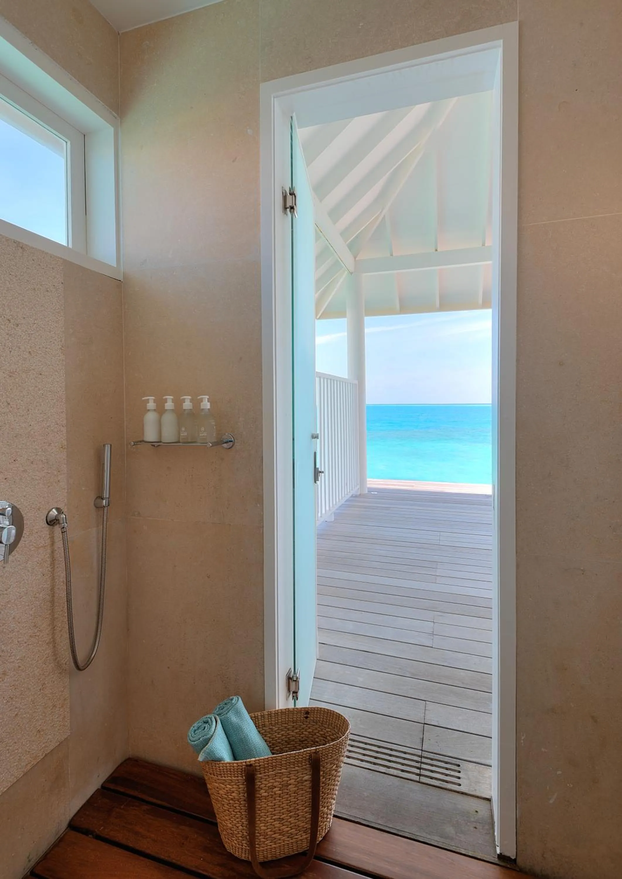 Bathroom in Diamonds Athuruga Maldives Resort & Spa