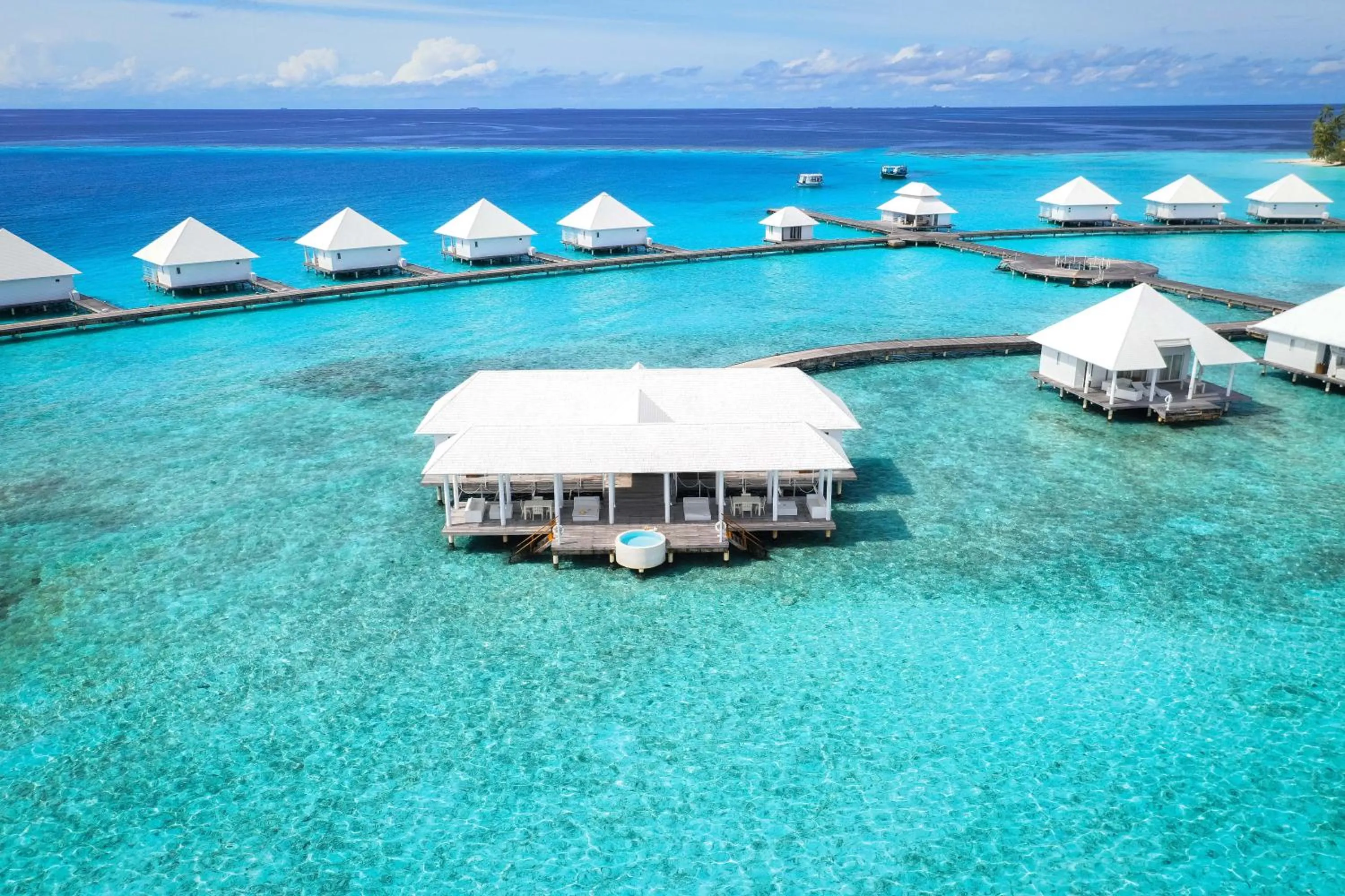 Property building in Diamonds Athuruga Maldives Resort & Spa