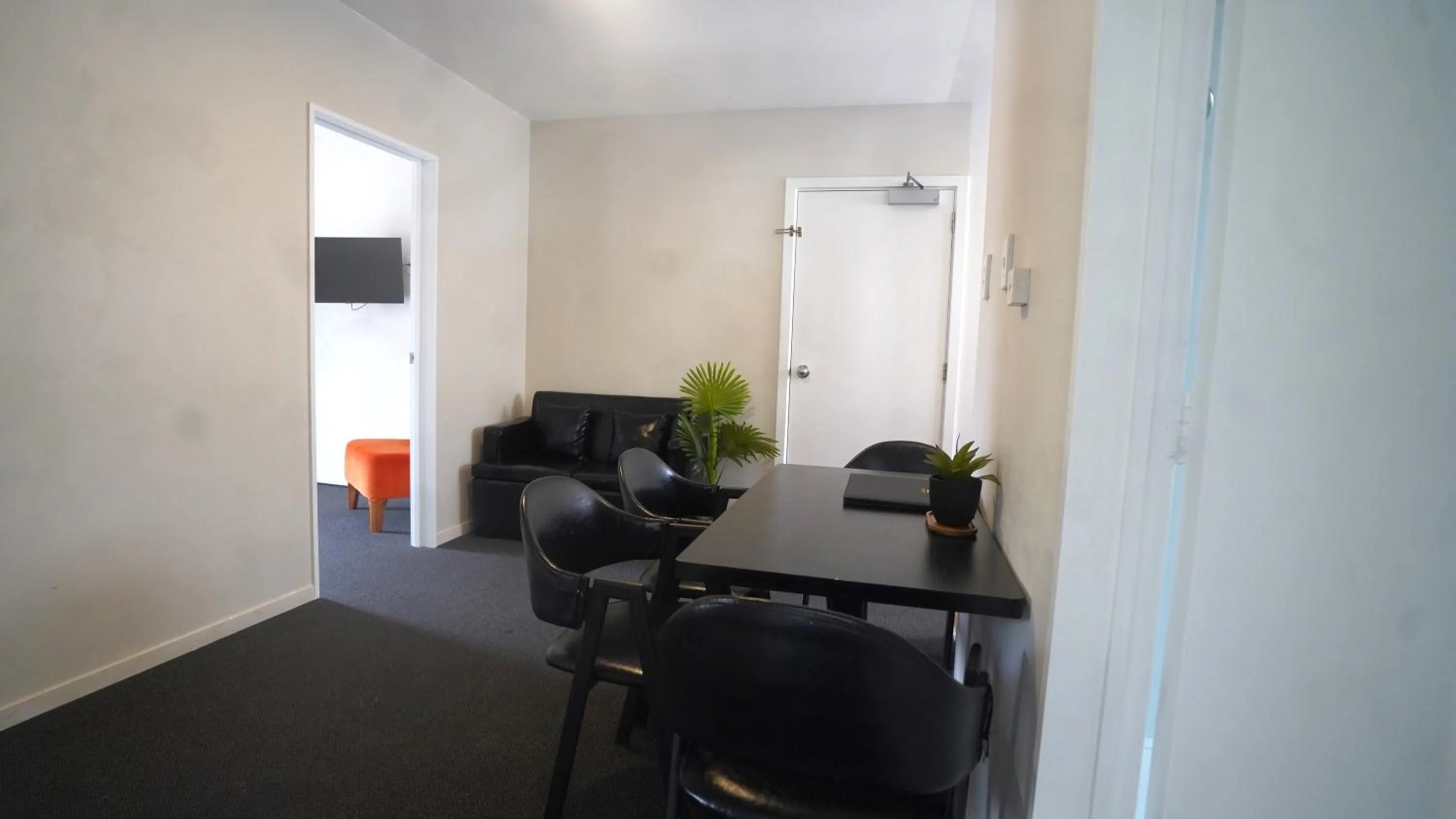 Living room in Abbey Motor Lodge