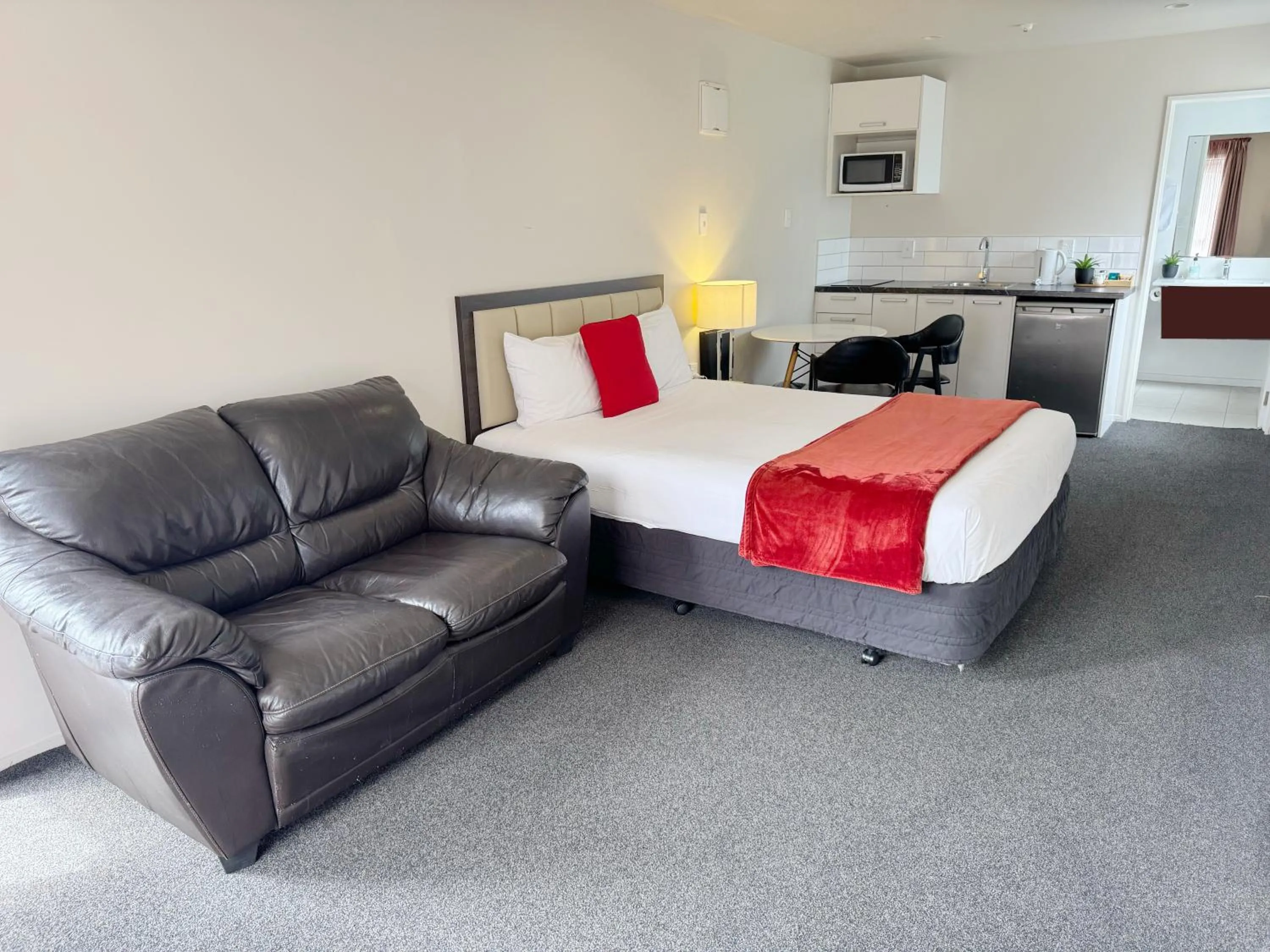 Bedroom, Bed in Abbey Motor Lodge