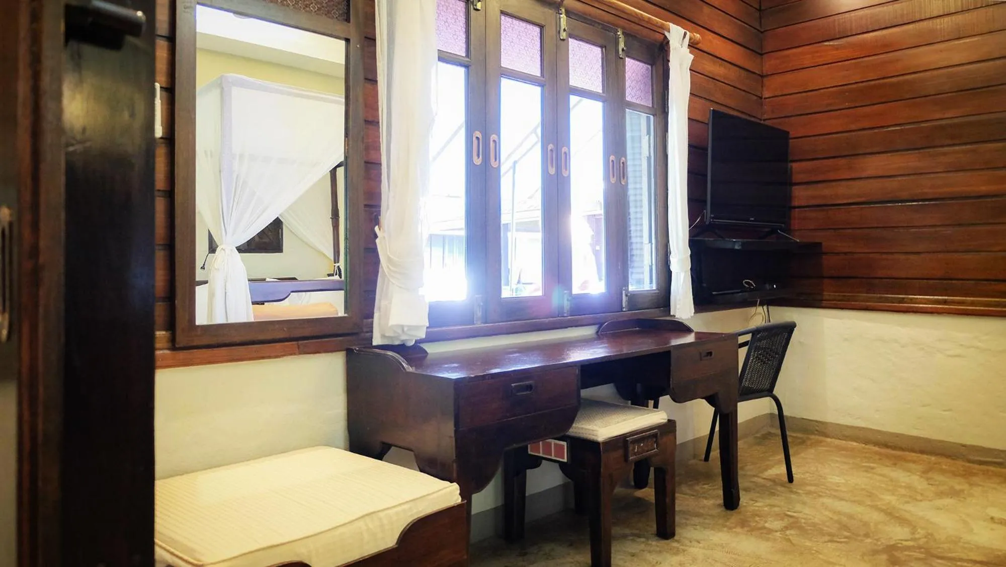 Seating area in Pai River Corner