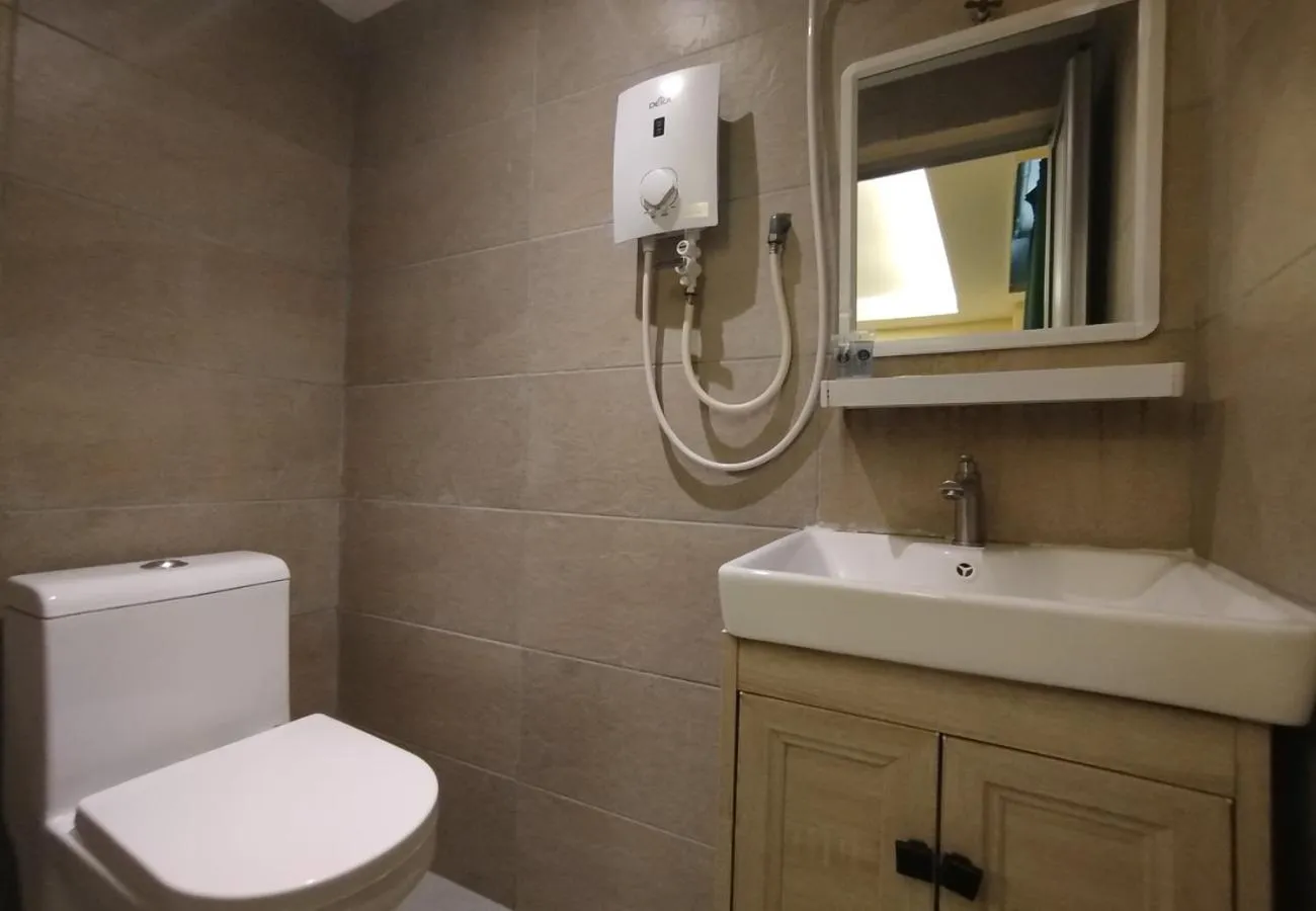 Toilet in Fast Hotel Setapak Near Tunku Abdul Rahman UMT KL