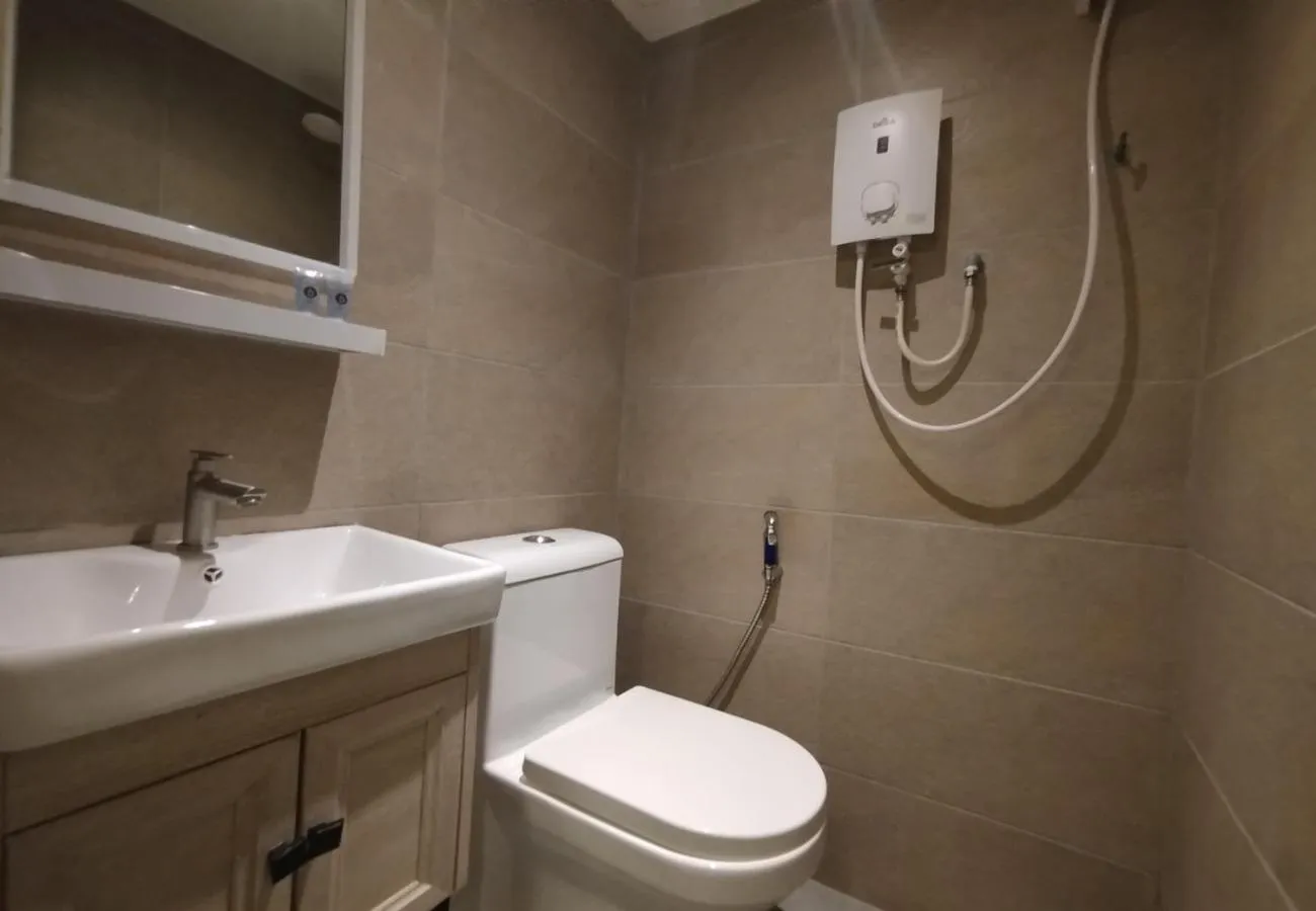 Shower in Fast Hotel Setapak Near Tunku Abdul Rahman UMT KL