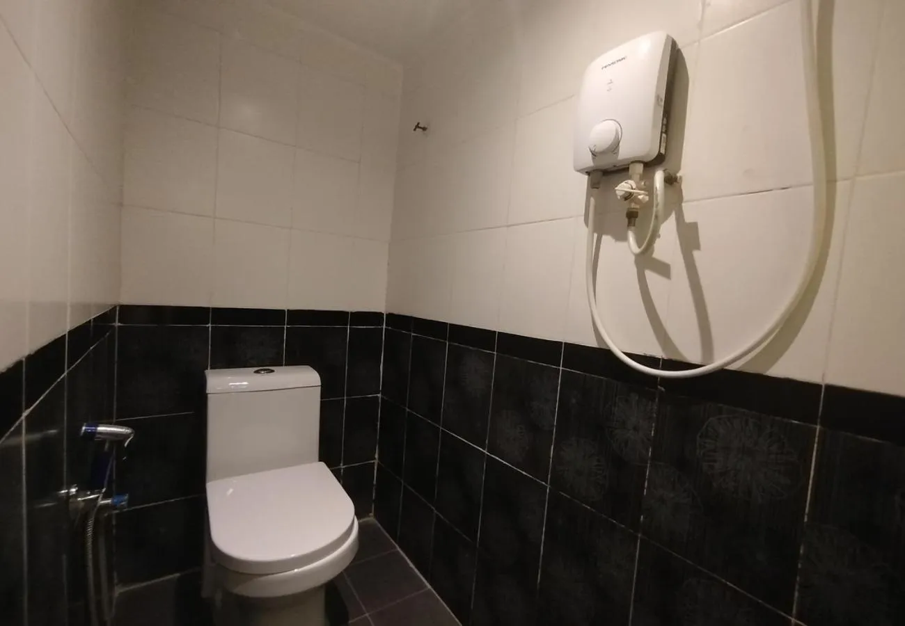 Shower in Fast Hotel Setapak Near Tunku Abdul Rahman UMT KL
