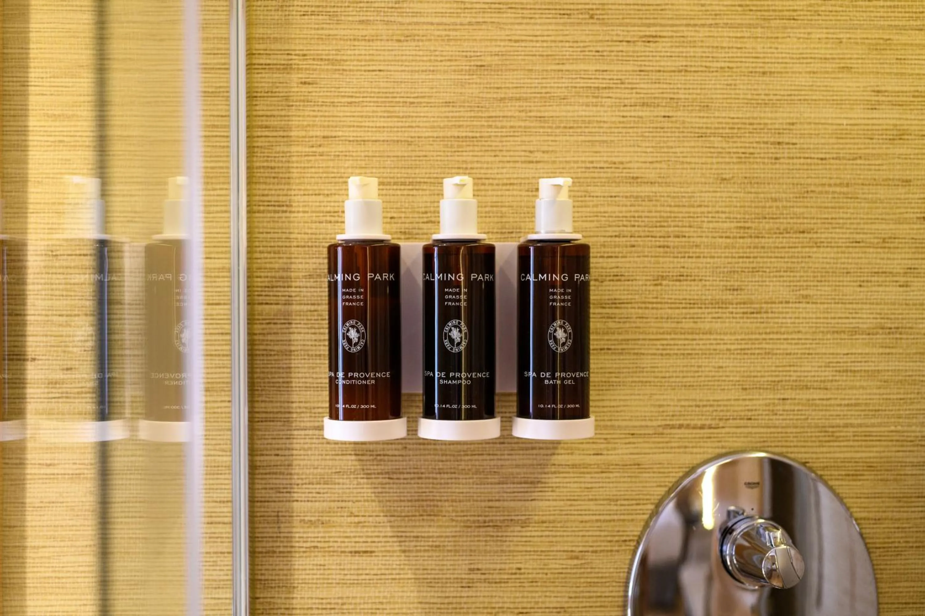 Shower in Hotel De Martin