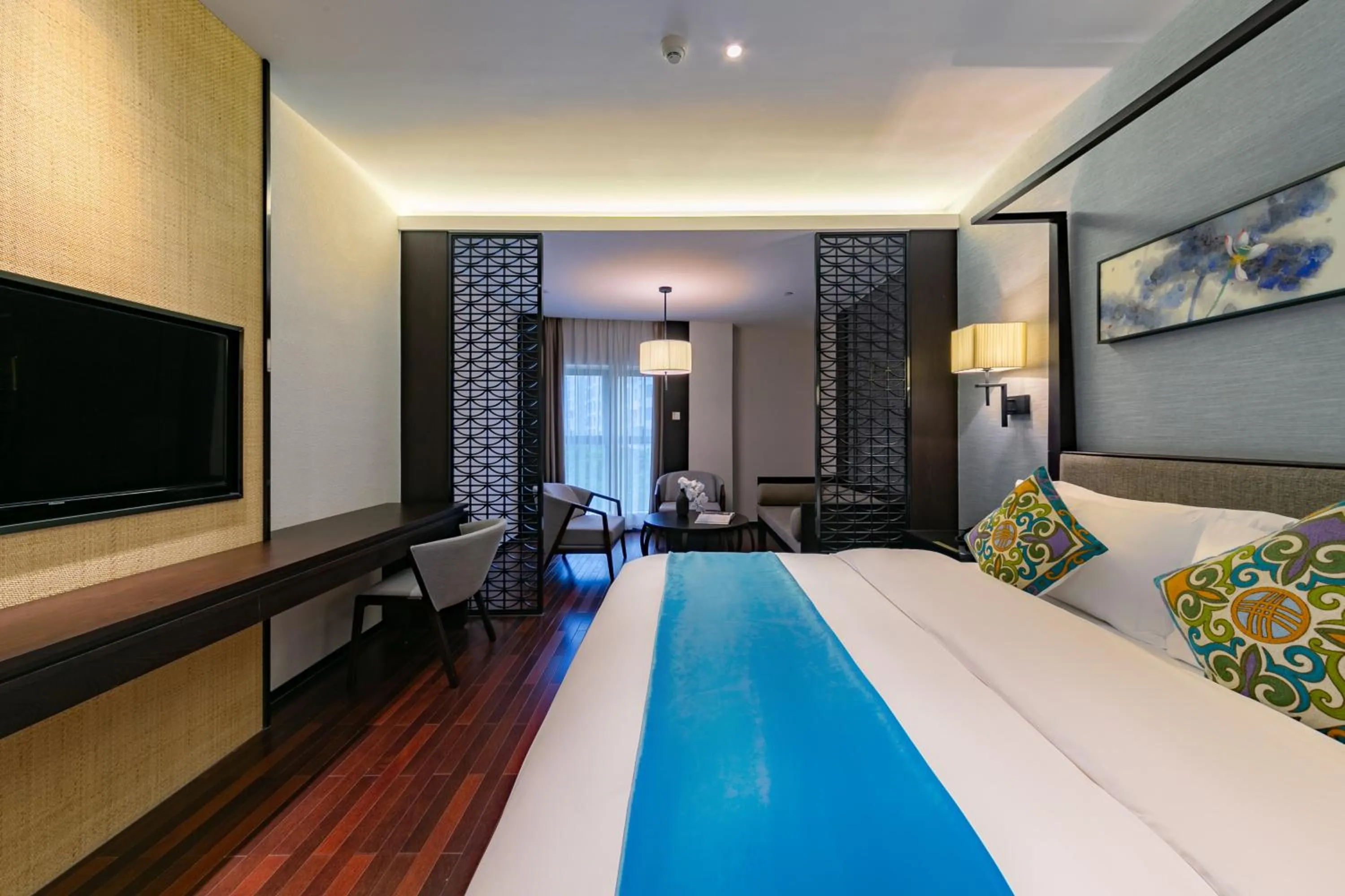 Photo of the whole room in SSAW Boutique Hotel Liuzhou