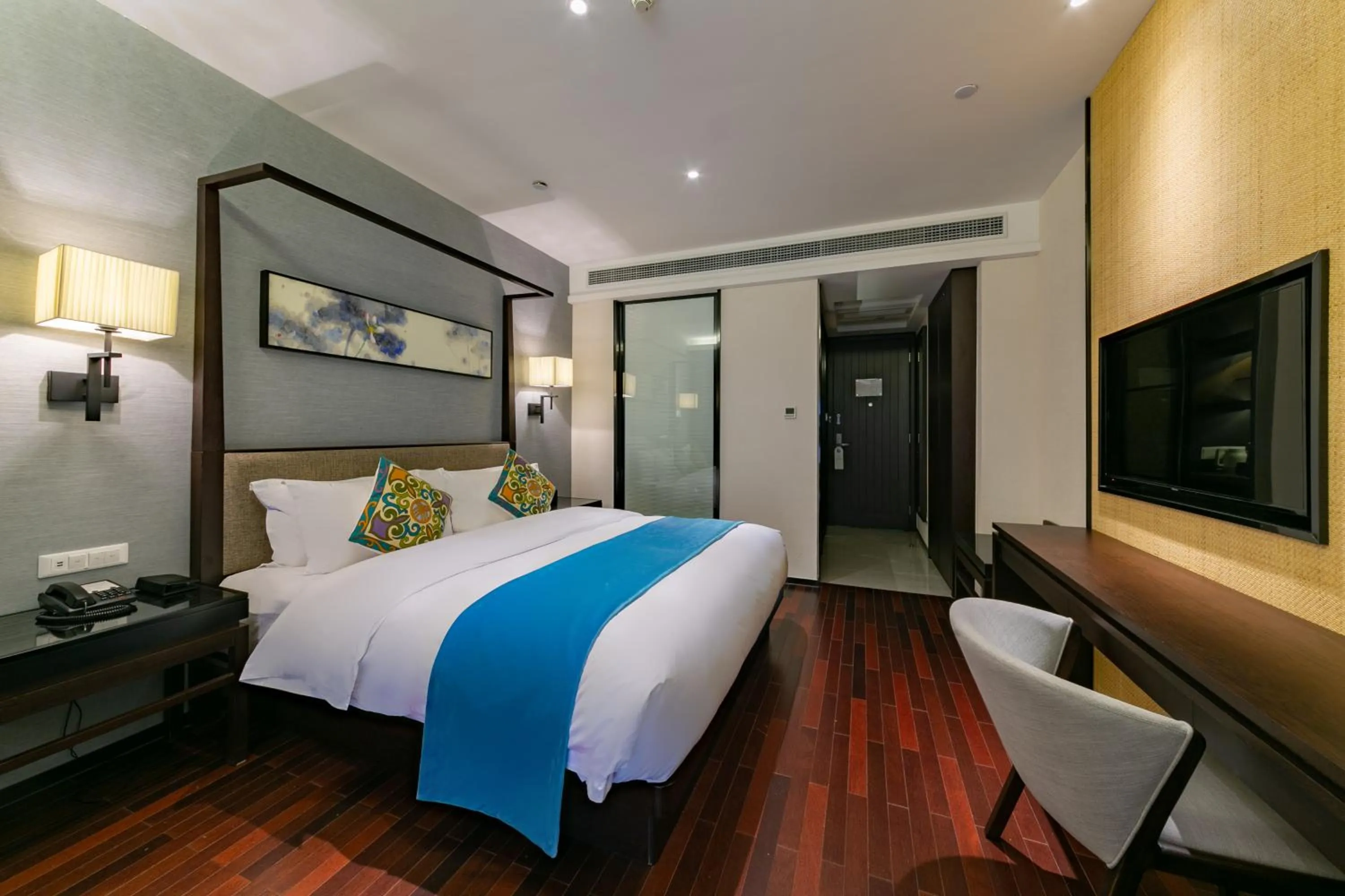 Photo of the whole room in SSAW Boutique Hotel Liuzhou