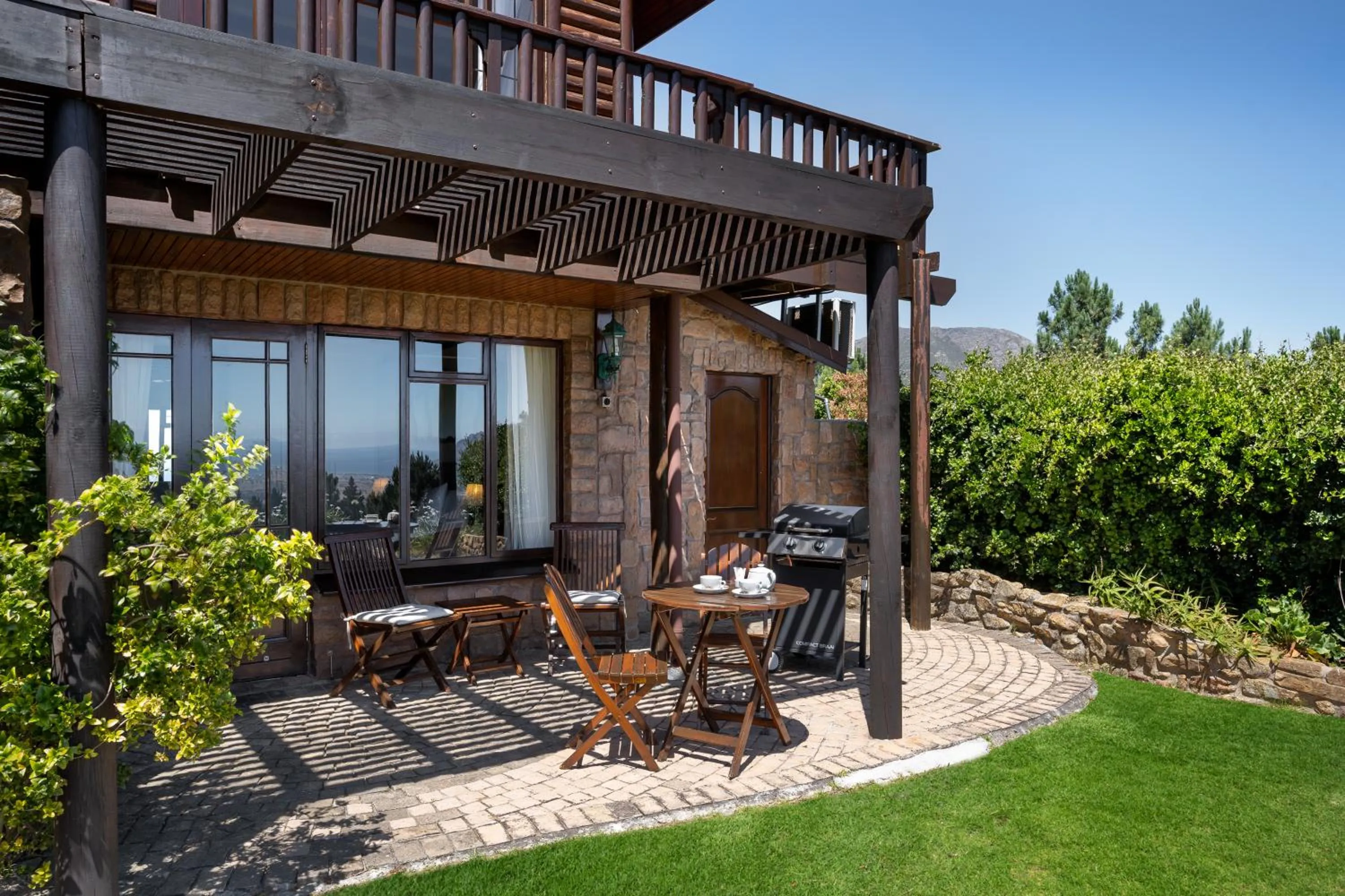 Property building in Lalapanzi Lodge