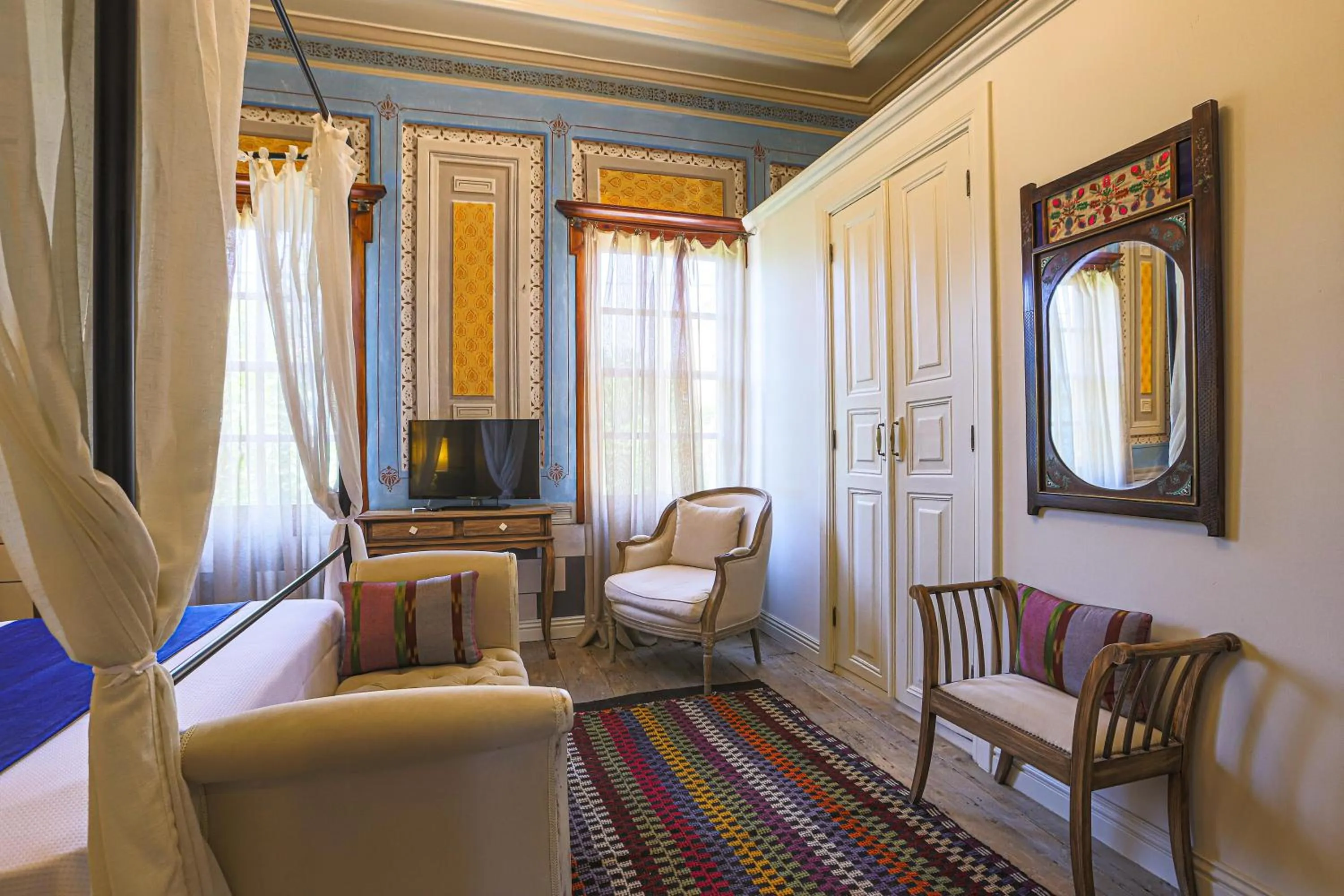 Photo of the whole room in Macaron Konagi