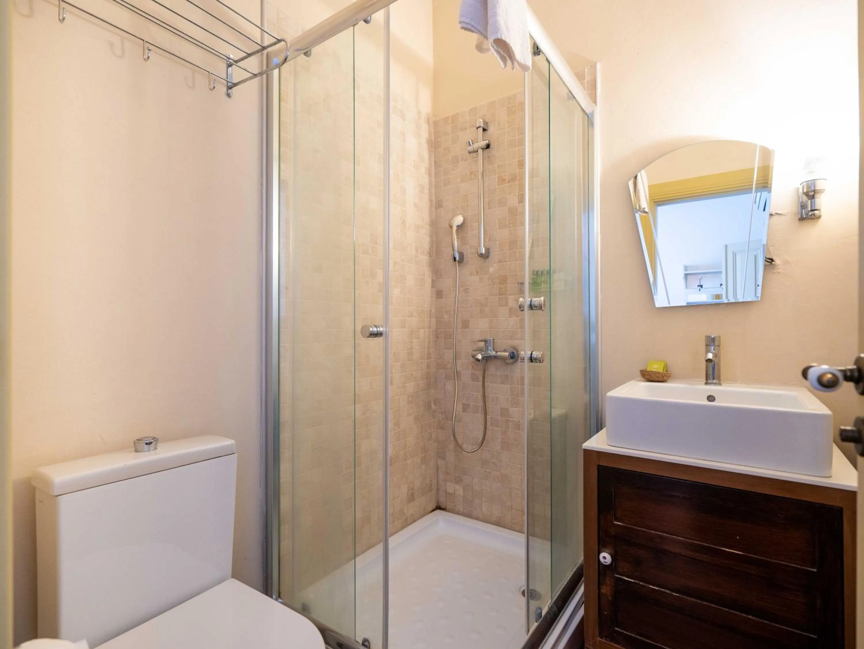 Bathroom in Macaron Konagi