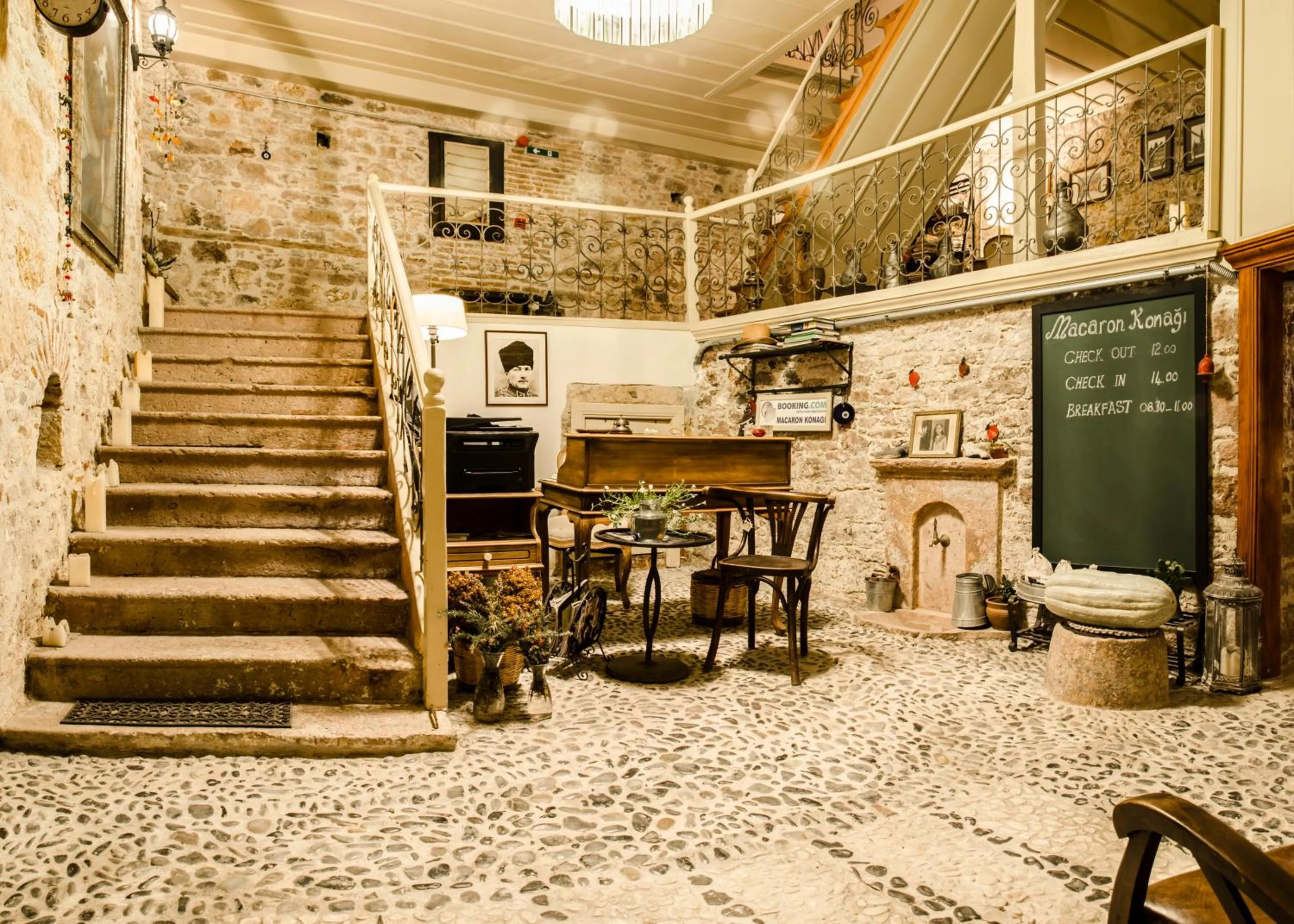 Lobby or reception in Macaron Konagi